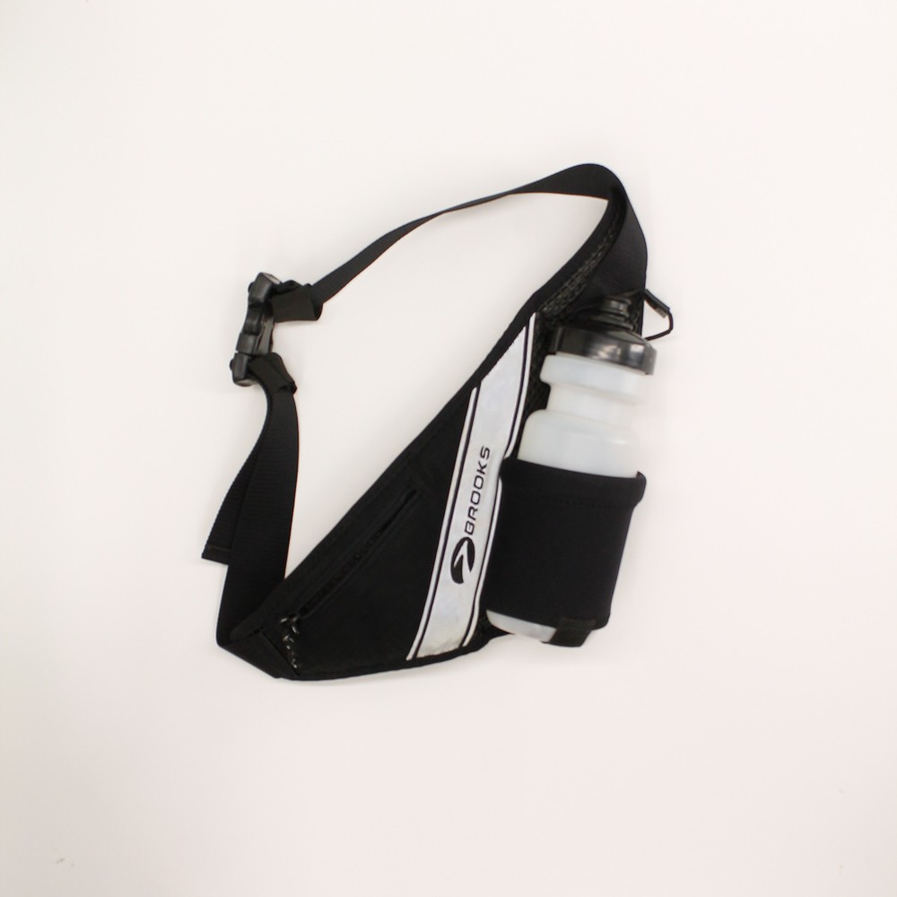 Brooks running hip waist belt small pocket padded with water bottle reflective