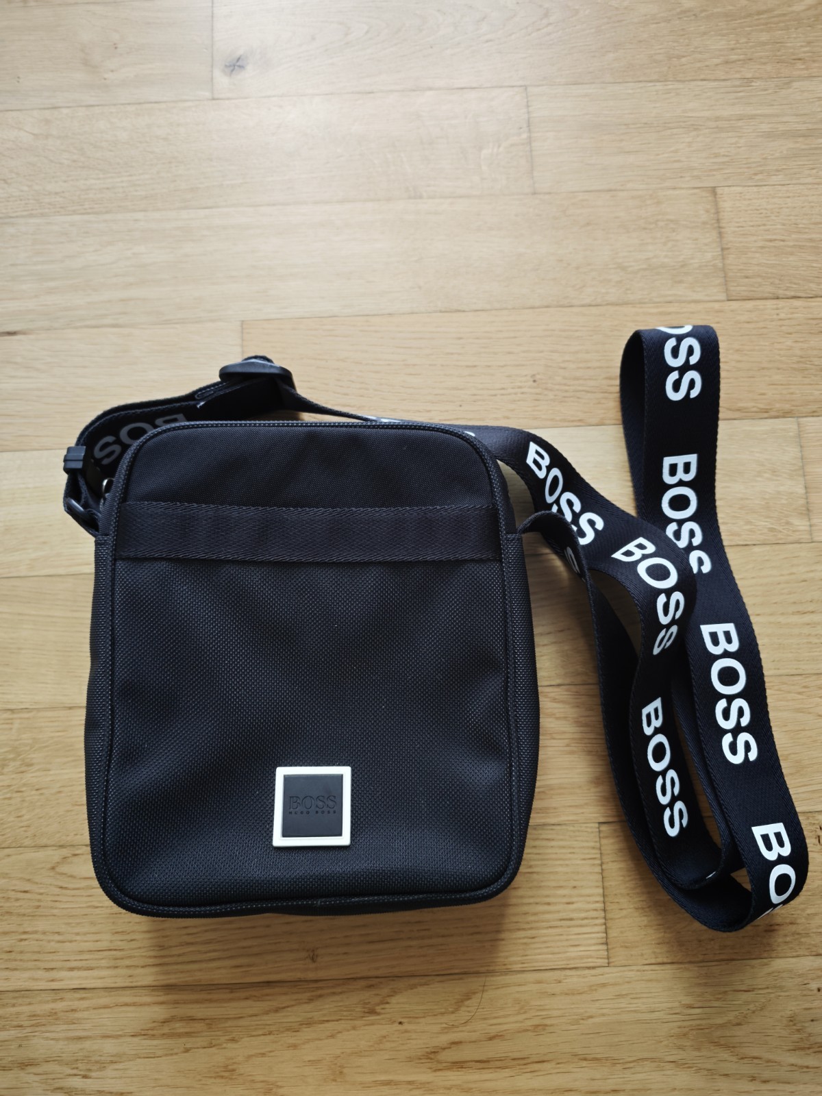 Genuine Hugo Boss Mens Black White Lettering Cross Body Bag – Good Condition
