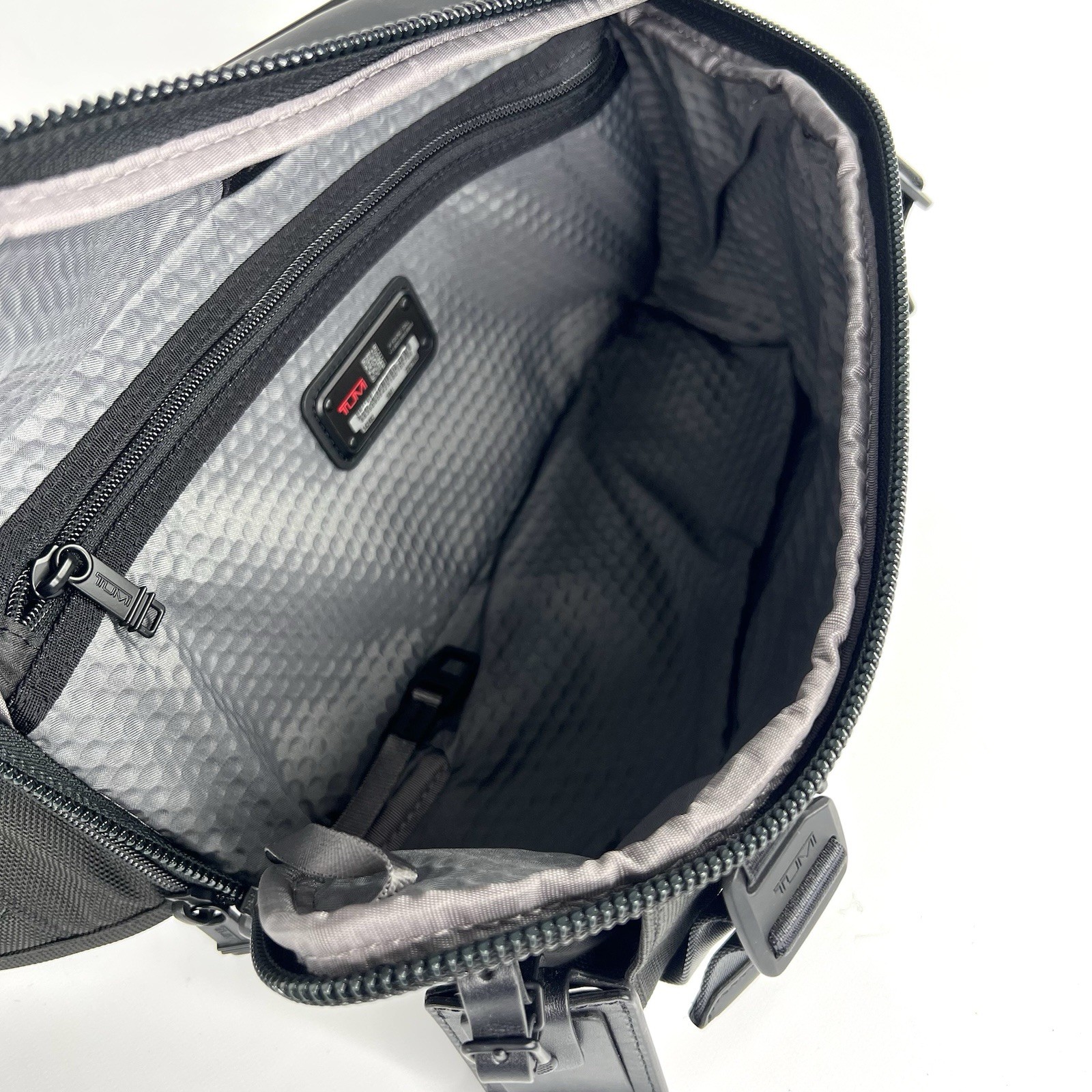 TUMI Alpha Bravo Platoon Sling Shoulder Bag Crossbody Solid Black