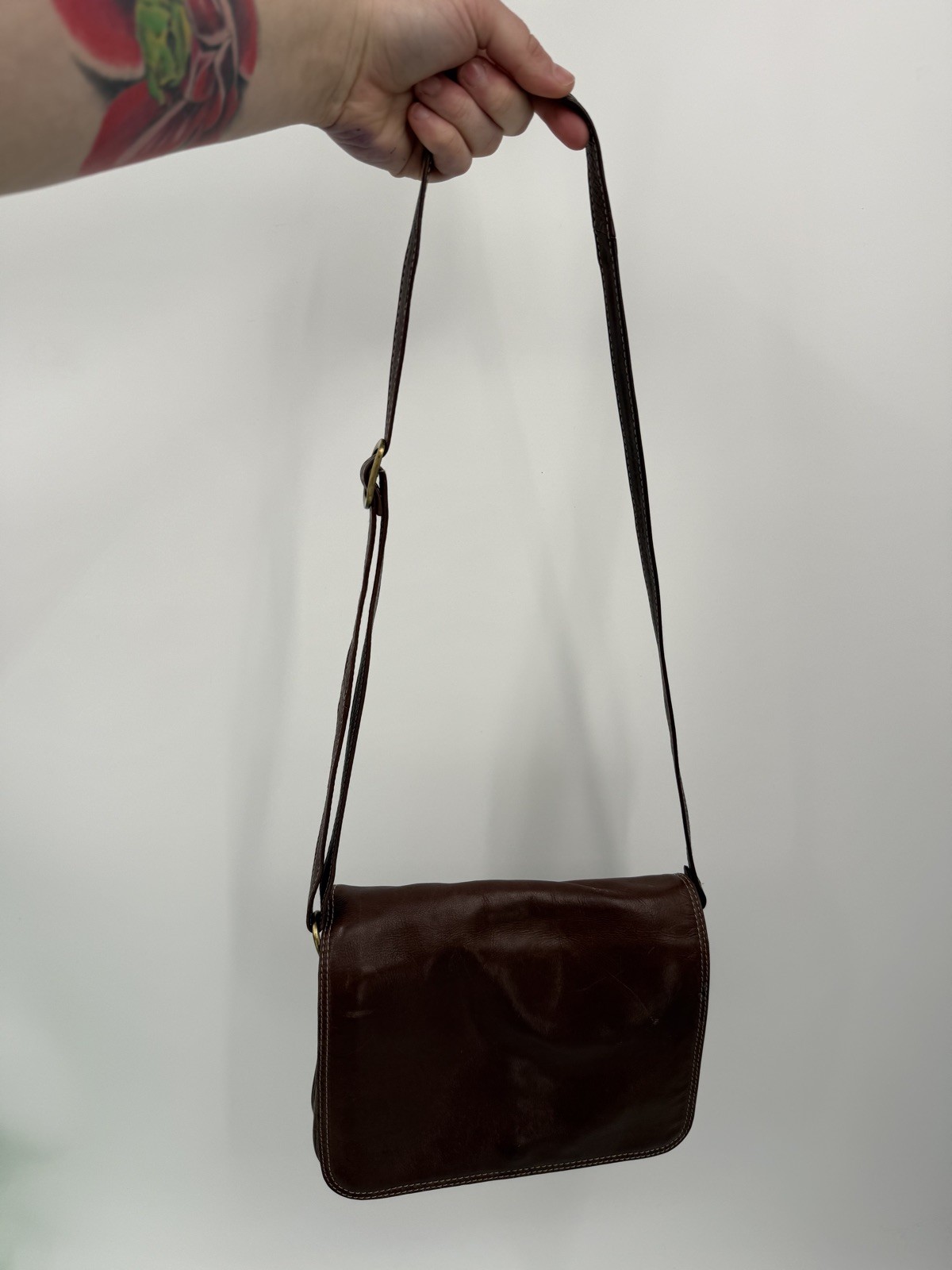 CHAOS Rust Brown Leather Medium Messenger Bag Organizer Office Commute Travel