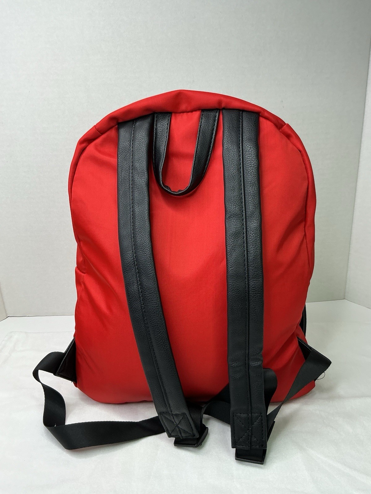 Steve Madden Red Backpack Zip Closure Adjustable Strap Inner Pockets Gold