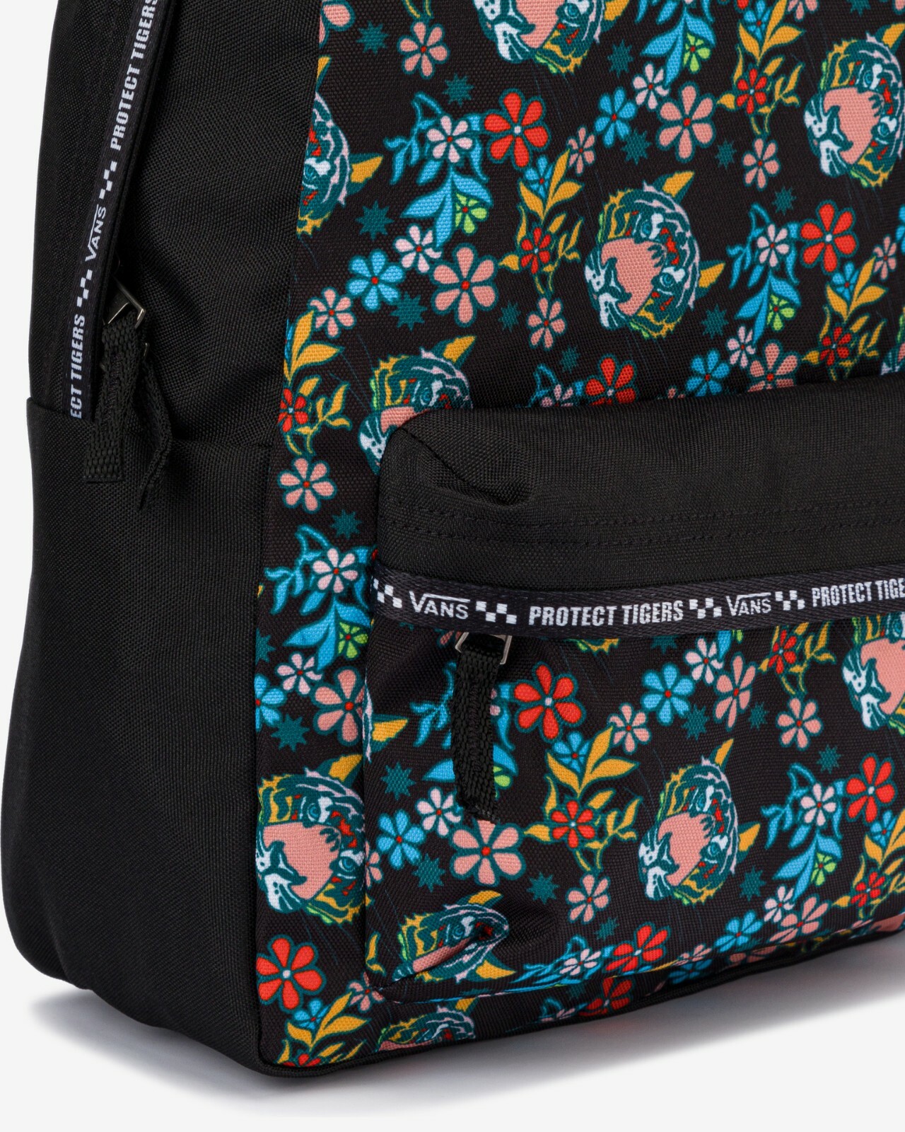 NWT VANS PROJECT CAT REALM BACKPACK 22L Travel Gym School Bag BLACK MULTI Tigers