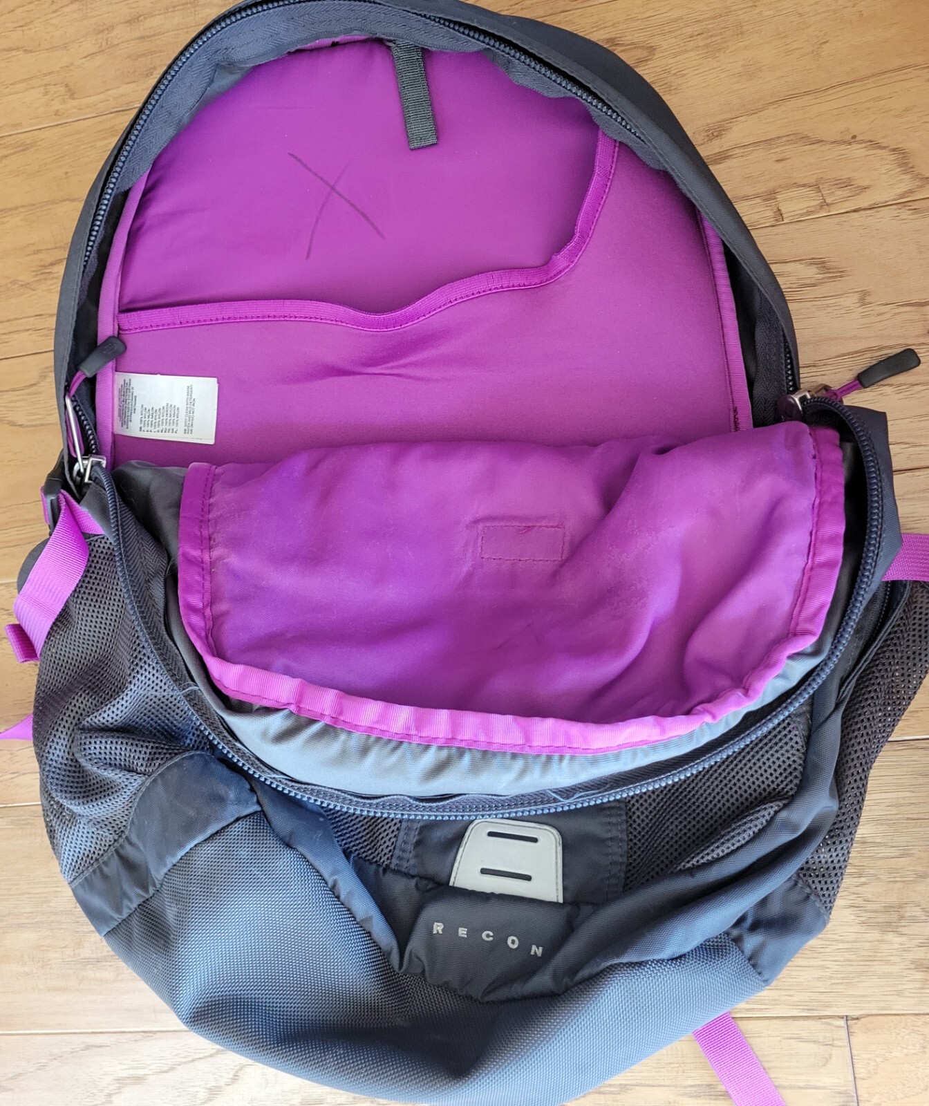 THE NORTH FACE Recon Backpack Gray Purple On Board Air Travel Daypack Hiking 30L