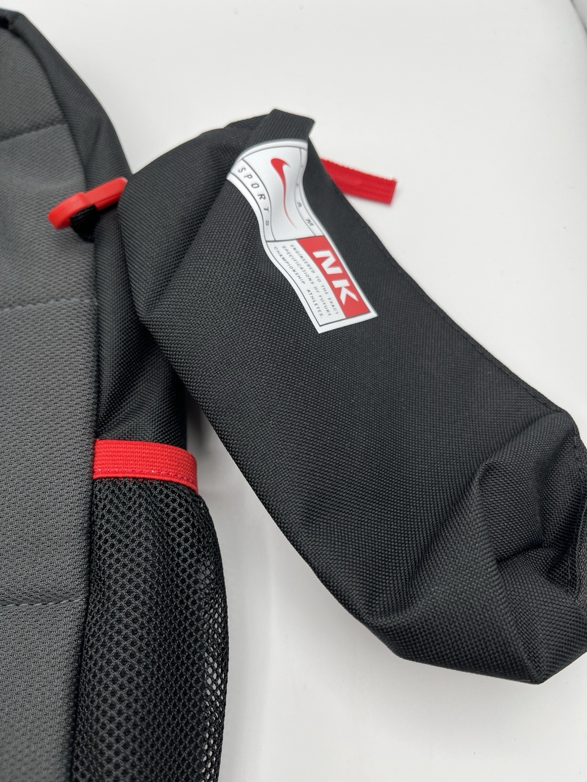 New Nike Elemental Backpack 20L Black Anthracite University Red FN0956-010 New