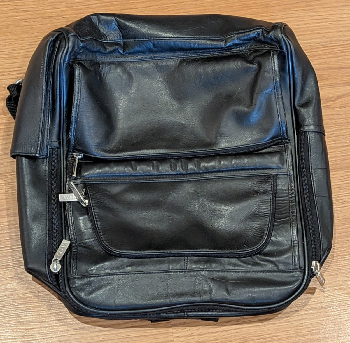 Clava Leather Backpack Black – 11.5″ x 14″ x 5.5″