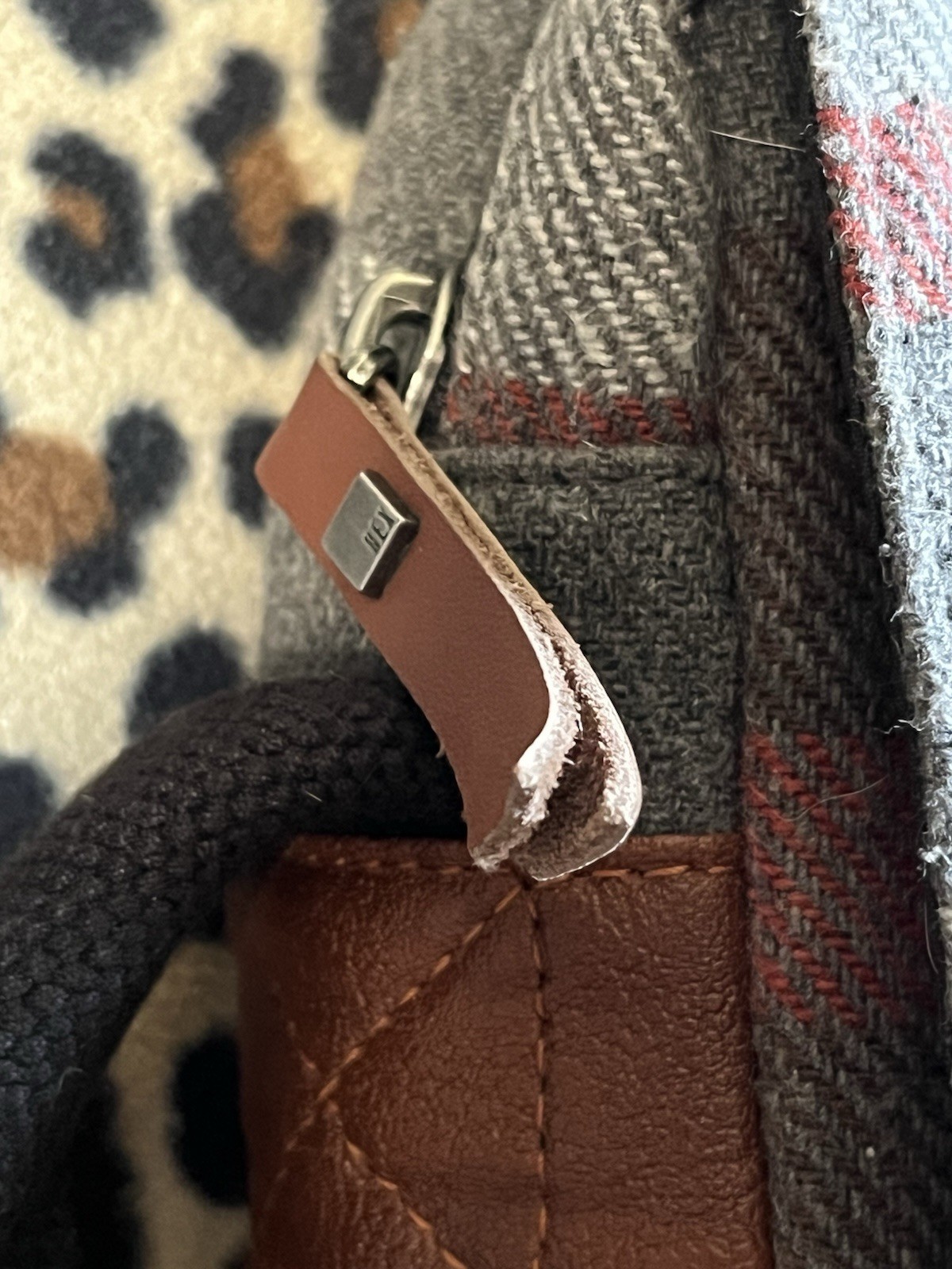 HEX Westmore Messenger Bag