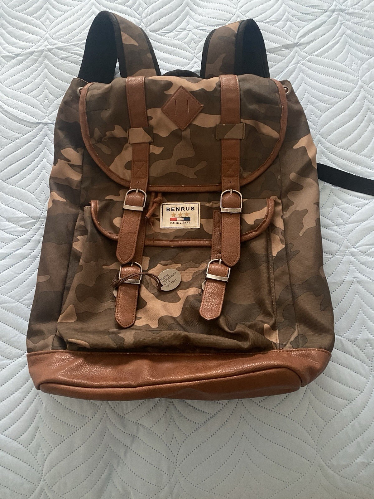 Benrus Camouflage Backpack Brown Padded Outer Pockets Army Outdoor Travel