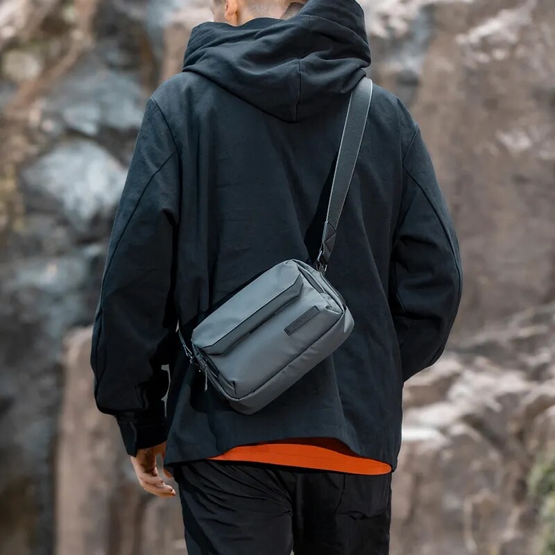 ARCTIC HUNTER Waterproof Shoulder Men Travel Bag Messenger Outdoor Crossbody