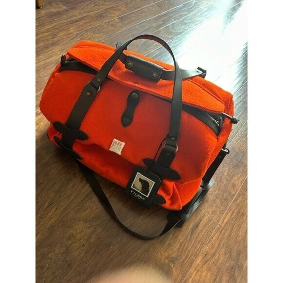 FILSON Mackinaw Wool Medium Duffle Duffel Bag NEW $950