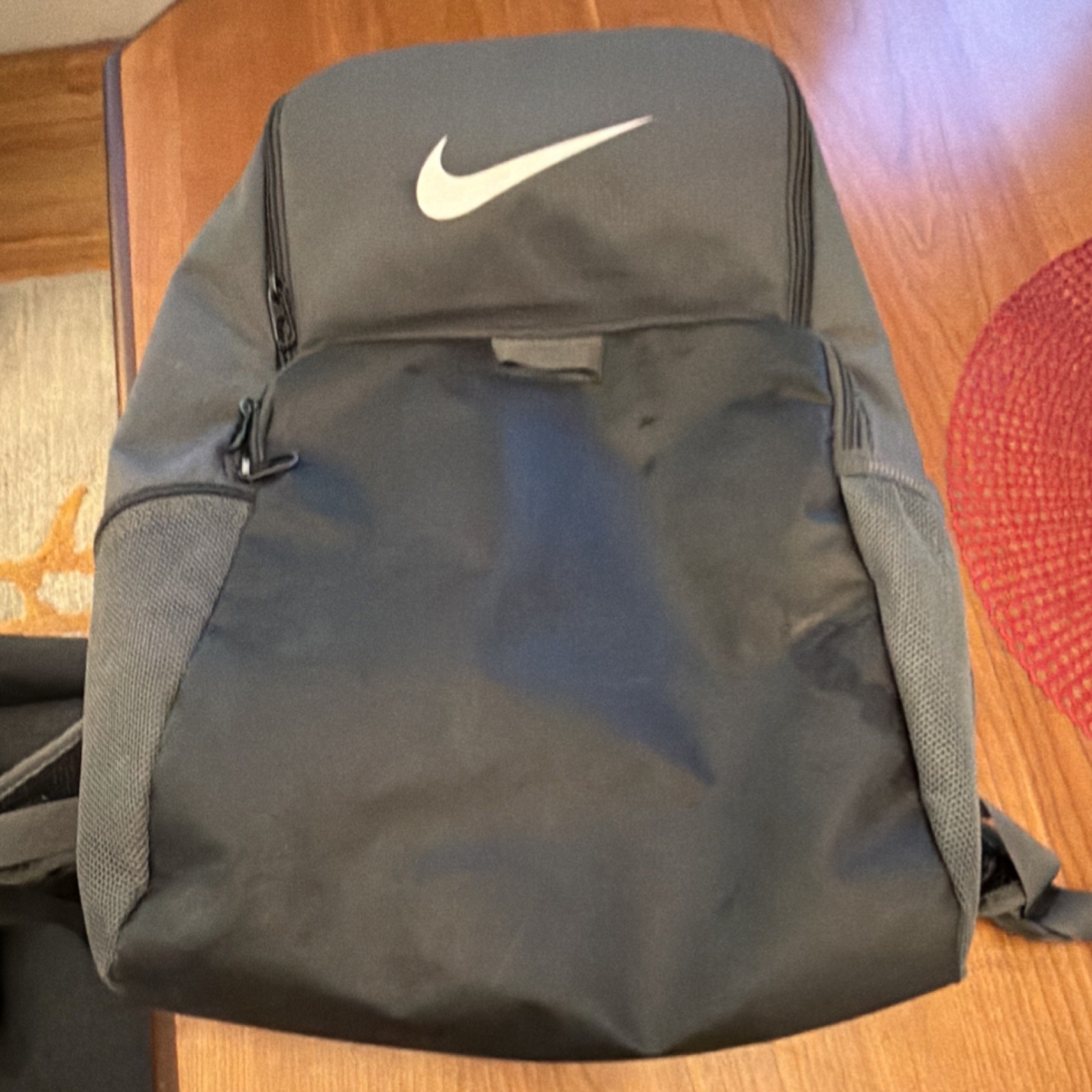 Nike Black Gray Men’s Backpack Lightweight Padded Outer Pockets Sports