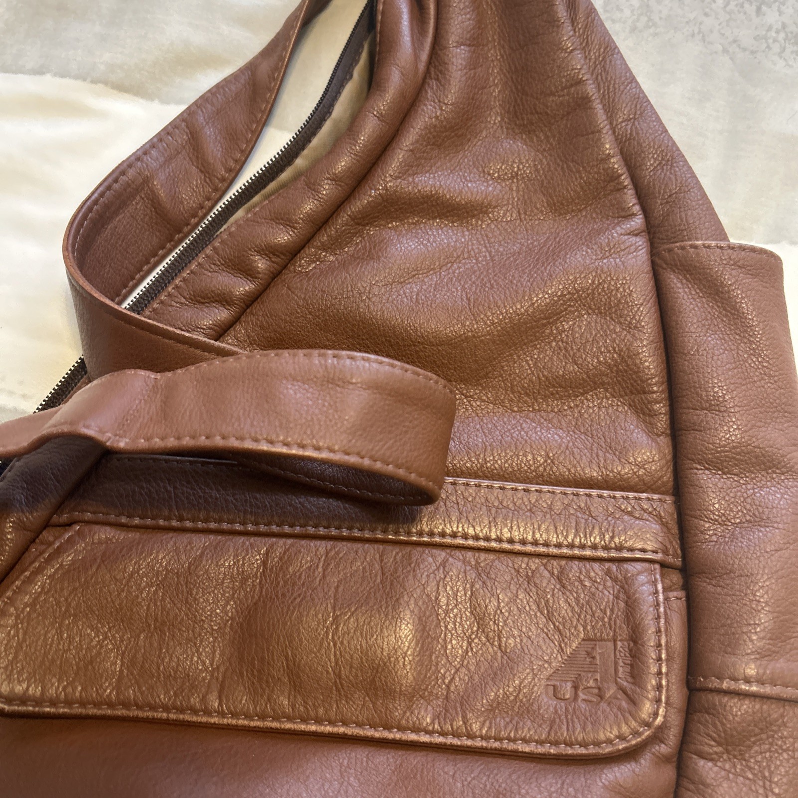 Brown 17×12 Adjustable Strap Ameribag Leather Sling Bag Roomy USA
