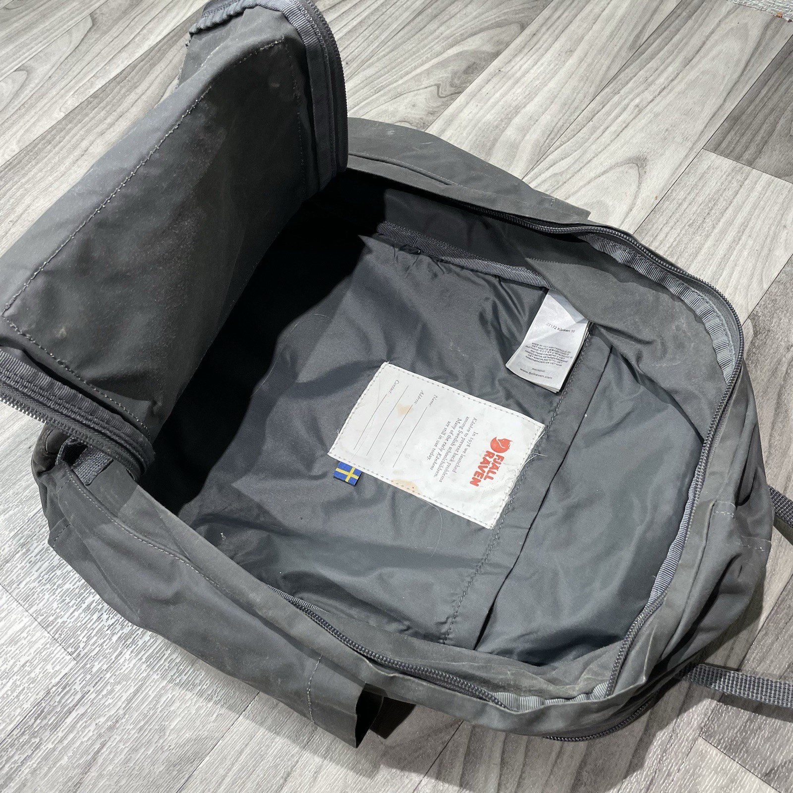 Fjallraven Kanken 15” Classic Backpack Gray 23510 Outdoor Rugged Daypack Unisex