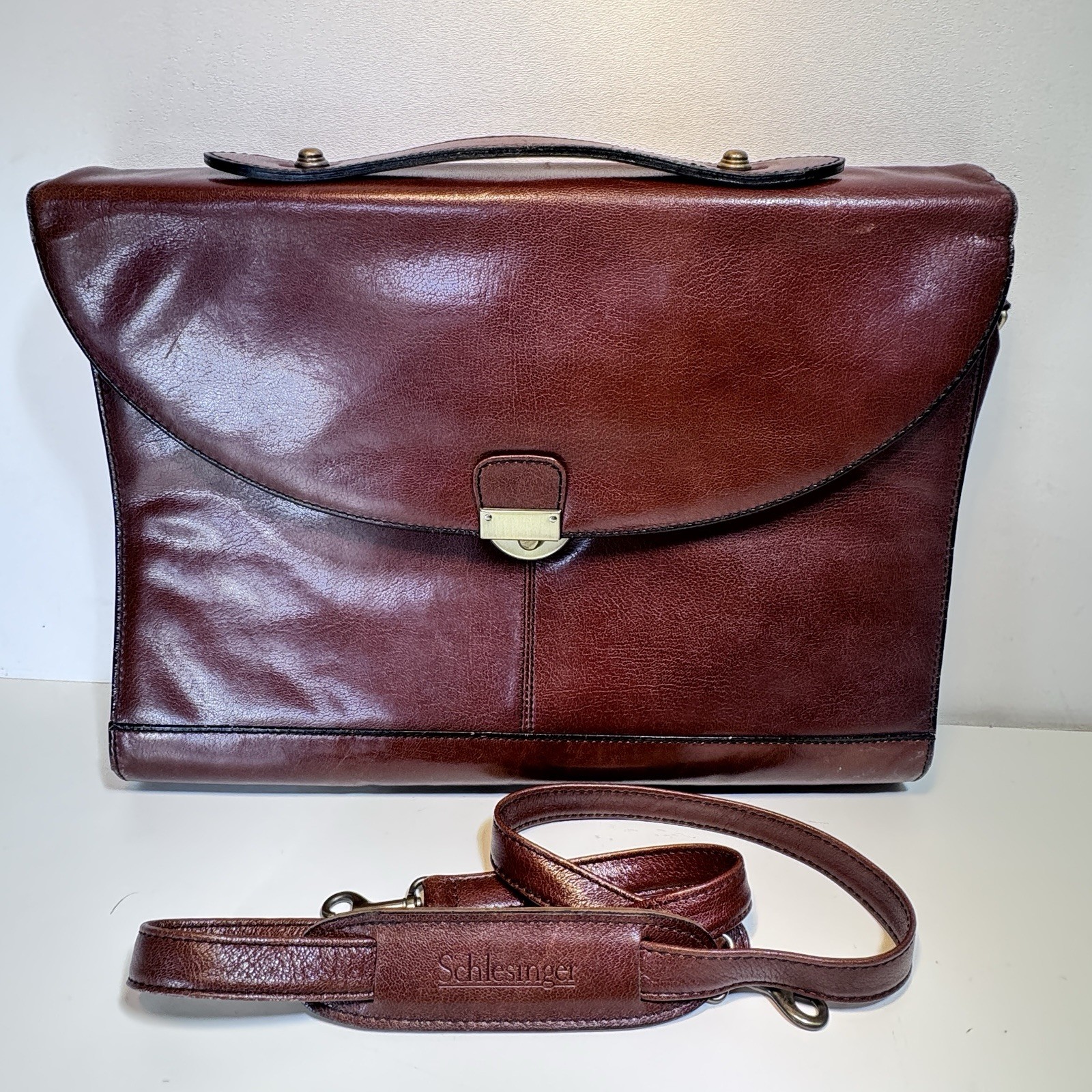 Schlesinger 15″ Leather Briefcase Classic Flap Distressed Rustic Brown Attache