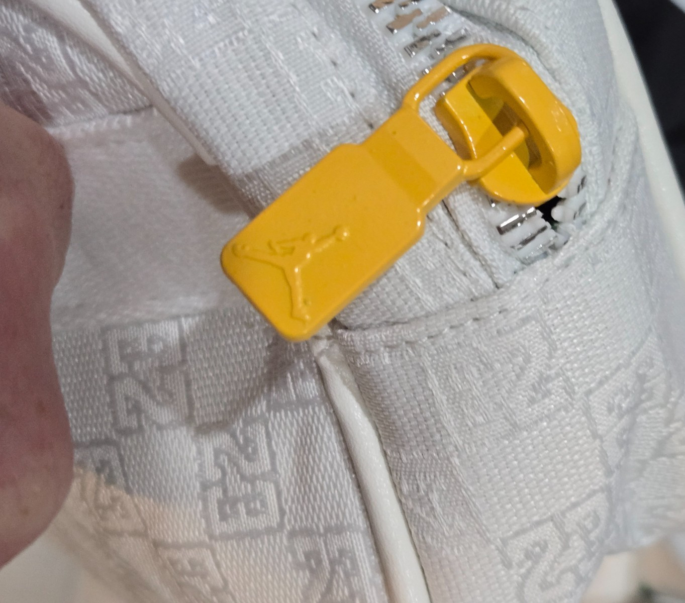 Jordan Monogram Camera 1.5L Bag Paint Splatter MA0981-782 NWT *SOLD OUT RARE*