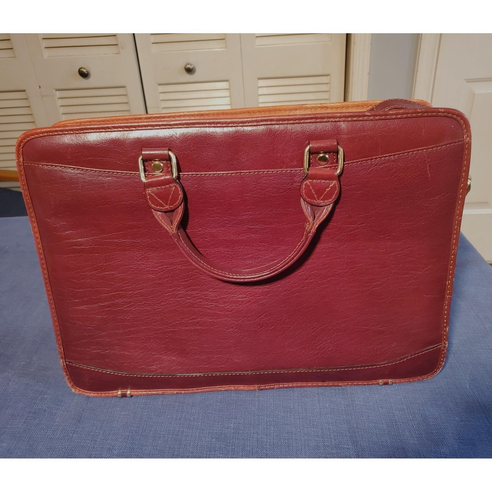 Cognac Brown Leather Briefcase Lap Top Case Dbl Handle Shoulder Strap Vantaggio