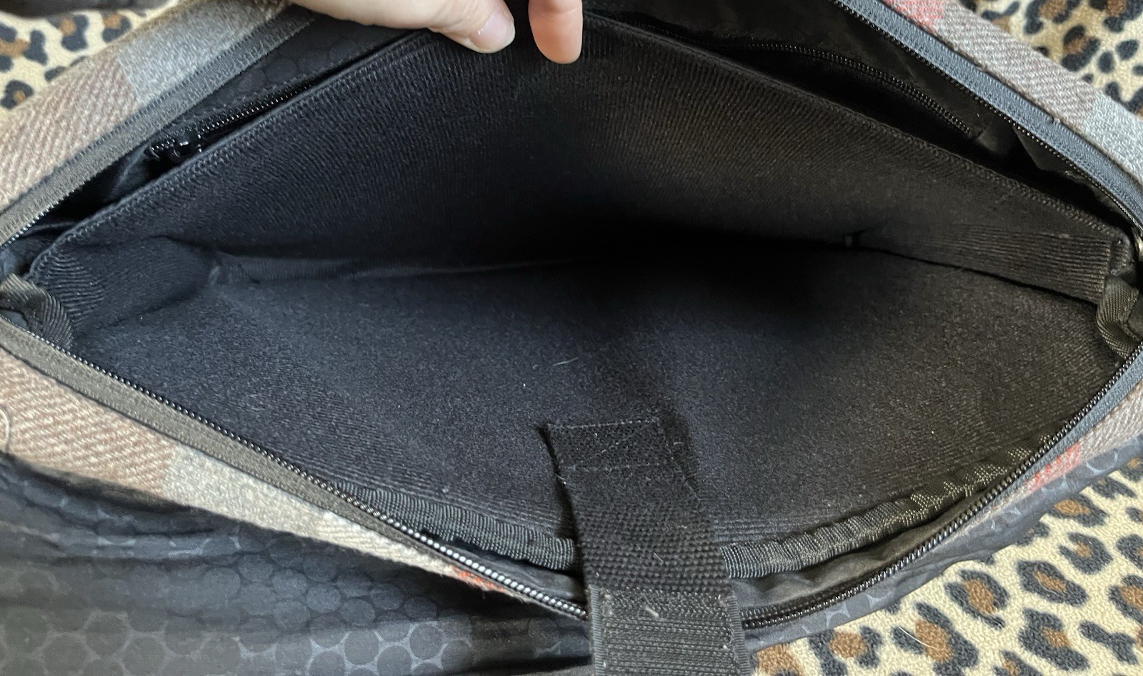 HEX Westmore Messenger Bag