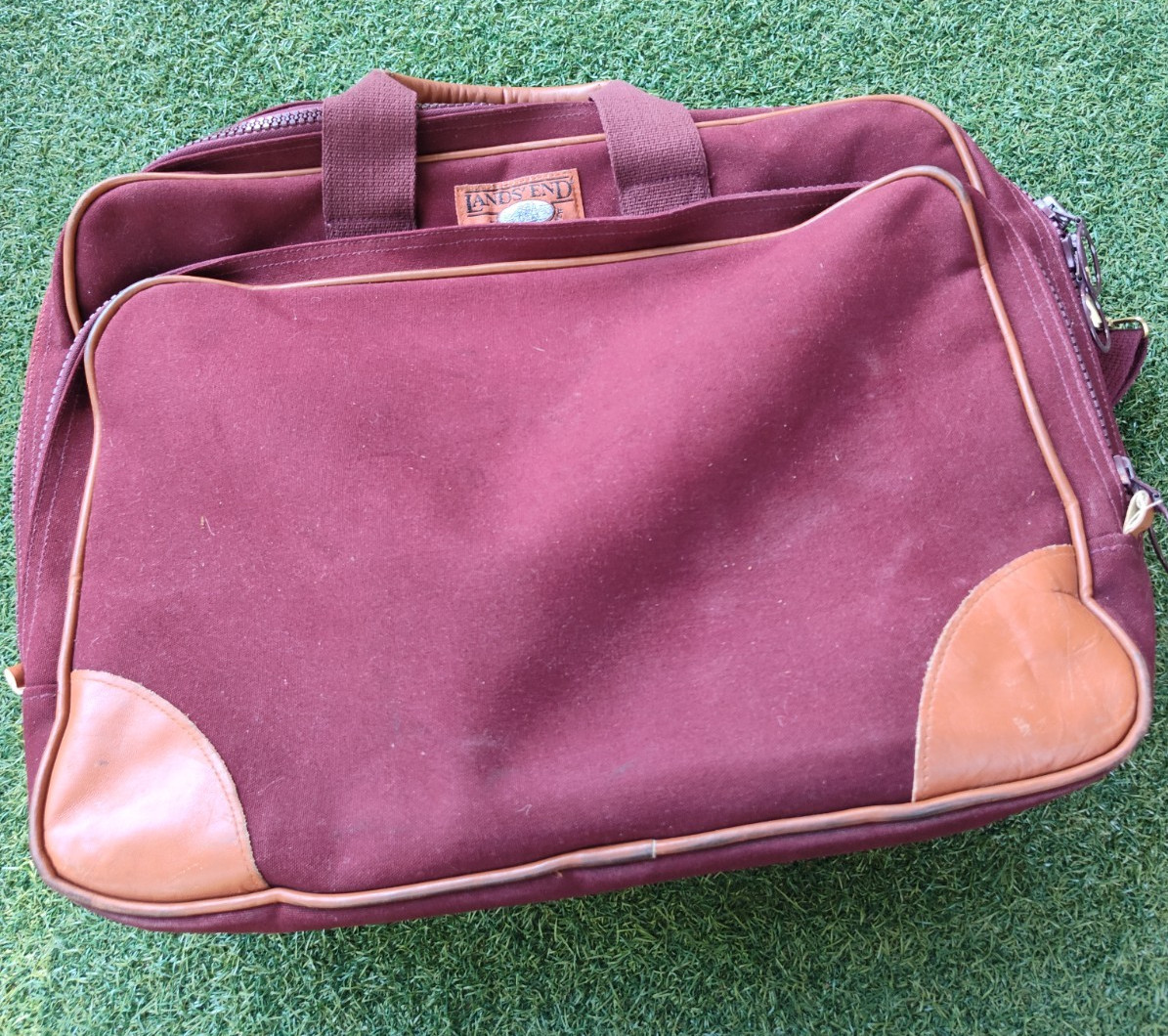 VINTAGE LANDS’ END LARGE CANVAS LEATHER DELUXE SQUARE RIGGER CARRY BAG MAROON