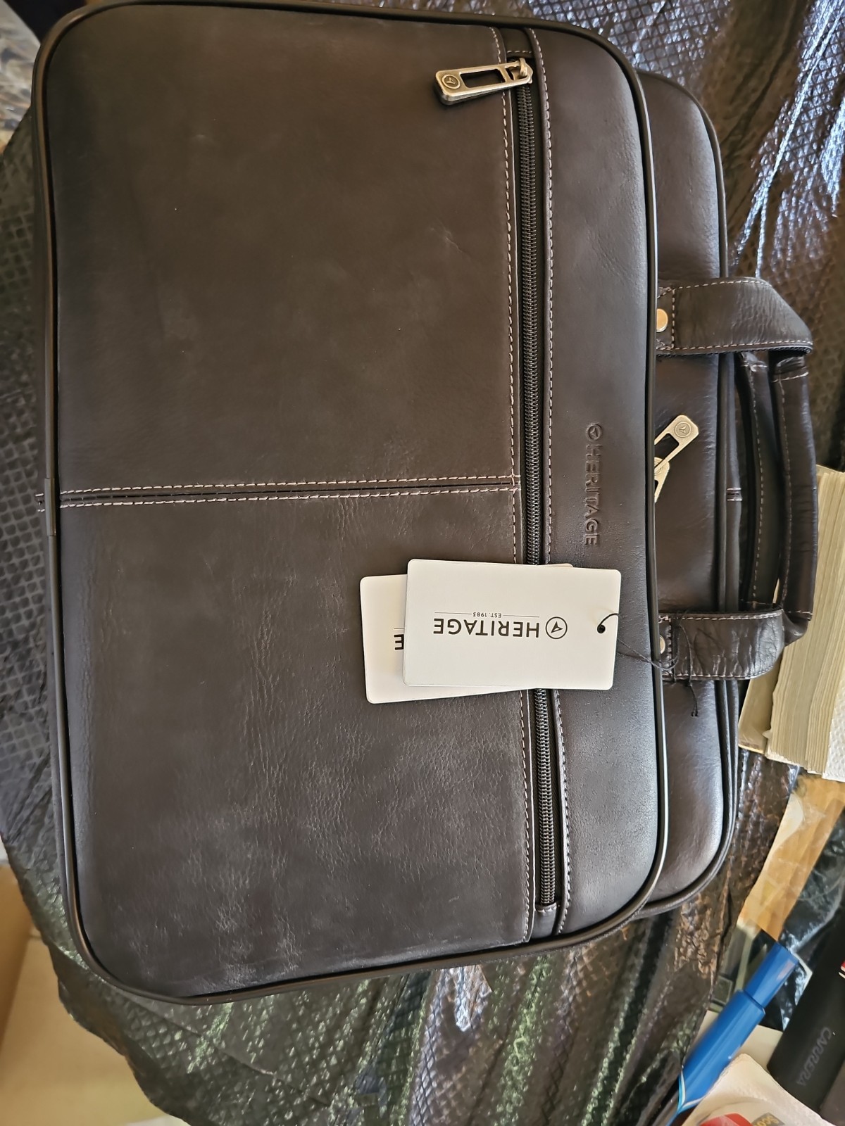 Heritage 16″ Dual Compartment Leather Bag – Black (827365)