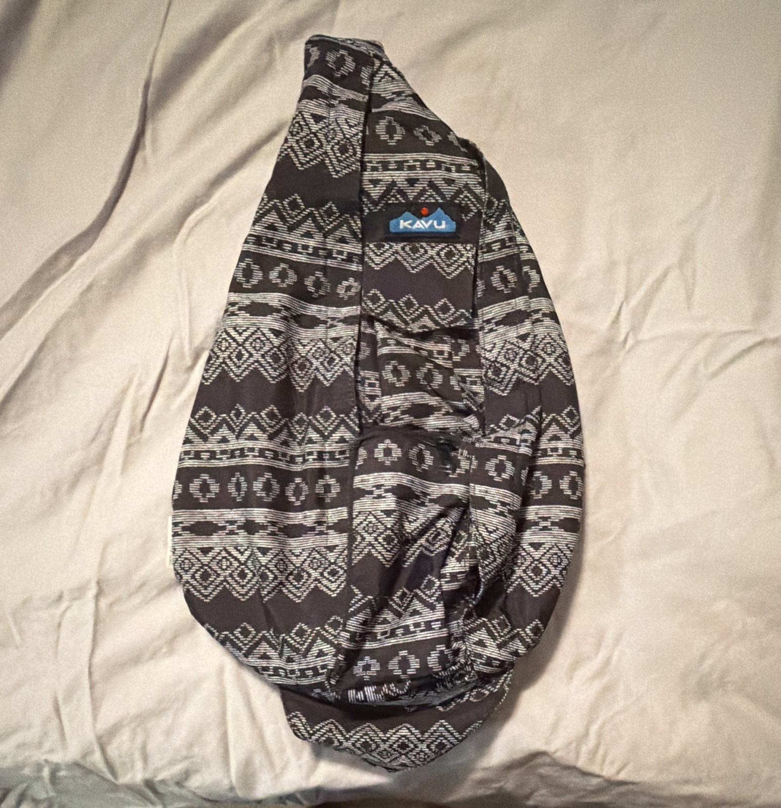 KAVU Black & White Geometric Sling Crossbody Bag, Adjustable Strap, Zip, Small