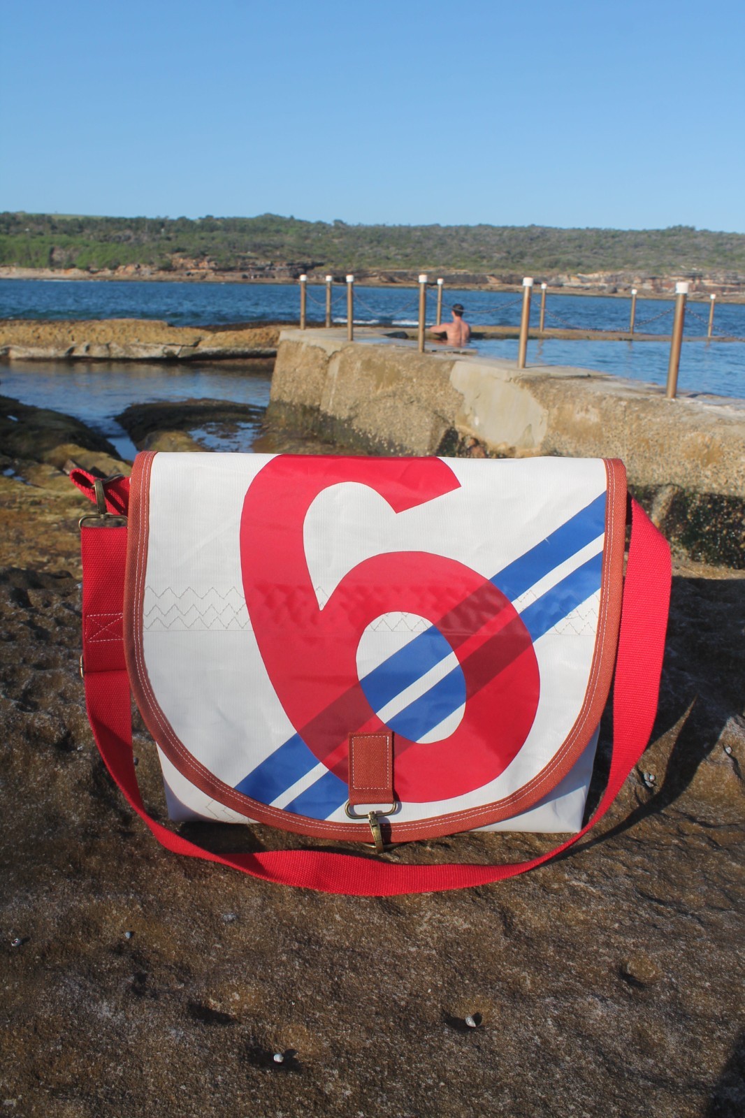 Ready About #6 Messenger Bag Sailcloth Webbing Men’s Shoulder Bag – Red Blue