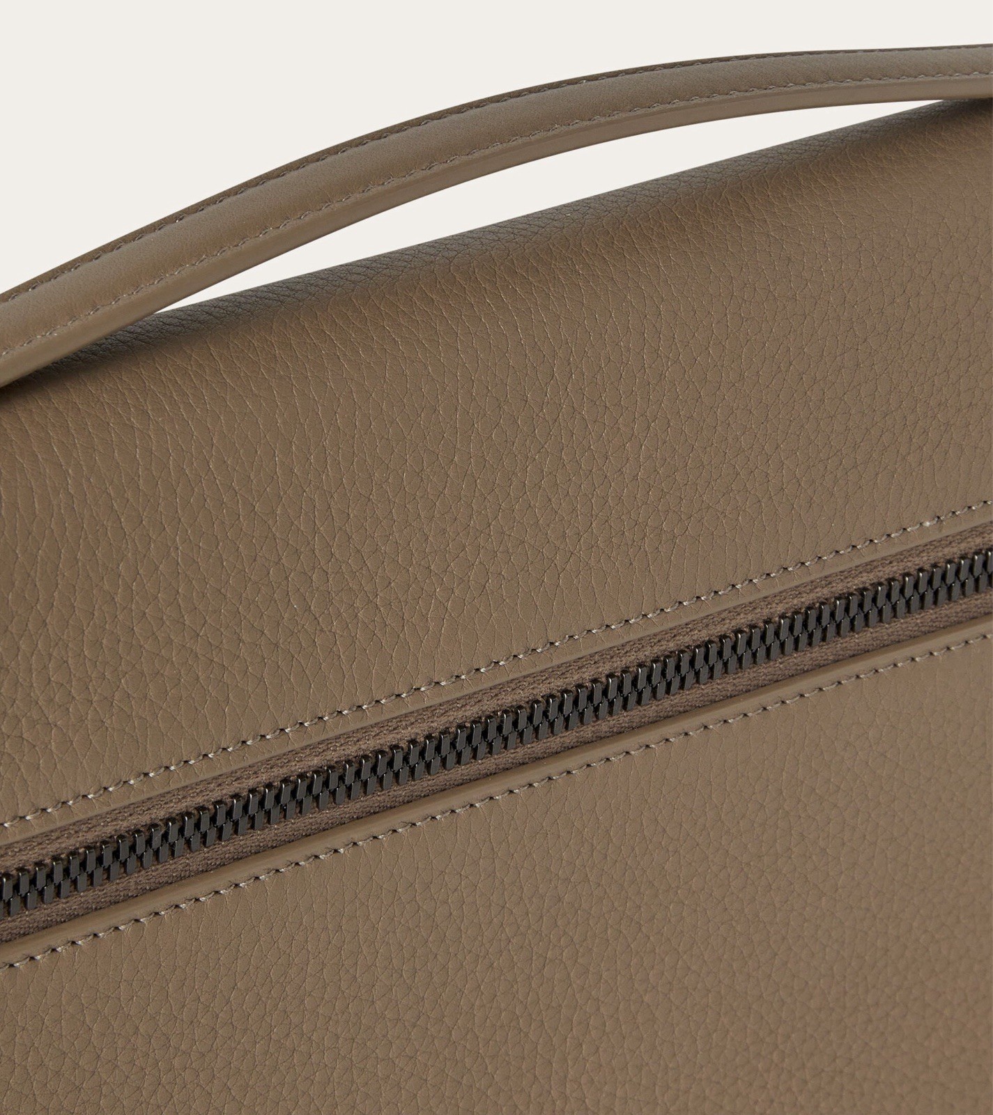LORO PIANA ‘Extra Pouch L29’ Grained Calfskin Leather Bag Warm Mastic Onyx $2250