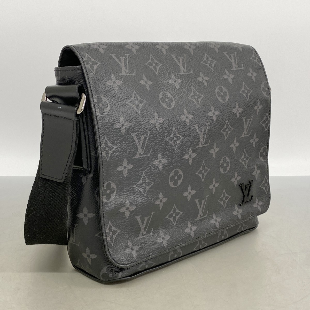 Auth [6fe6544] LOUIS VUITTON Shoulder Bag Monogram Eclipse District PM NV2 M…