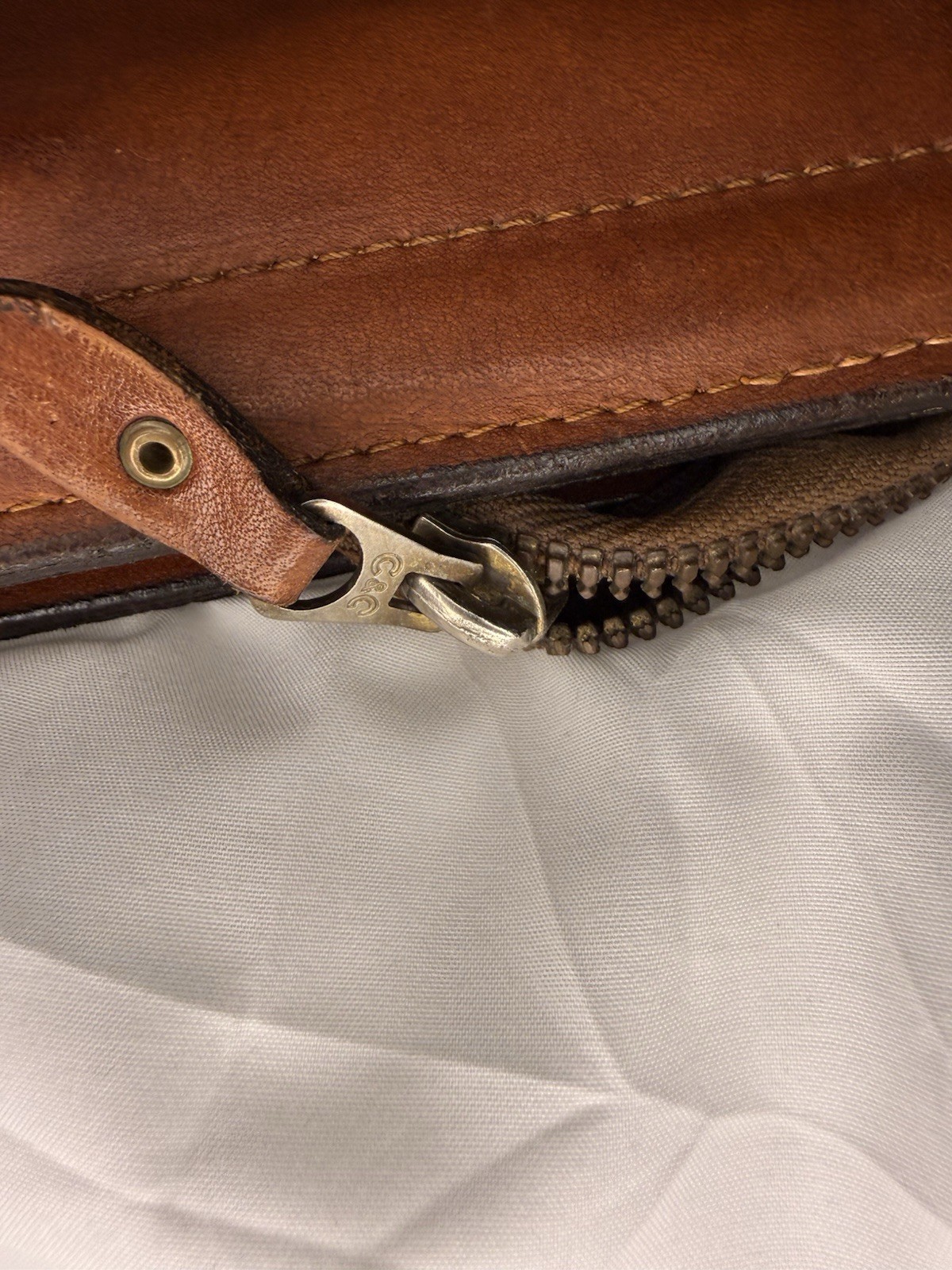 Men’s Brown Large Briefcase/Document Case Zip Closure Top Handle Inner Pockets