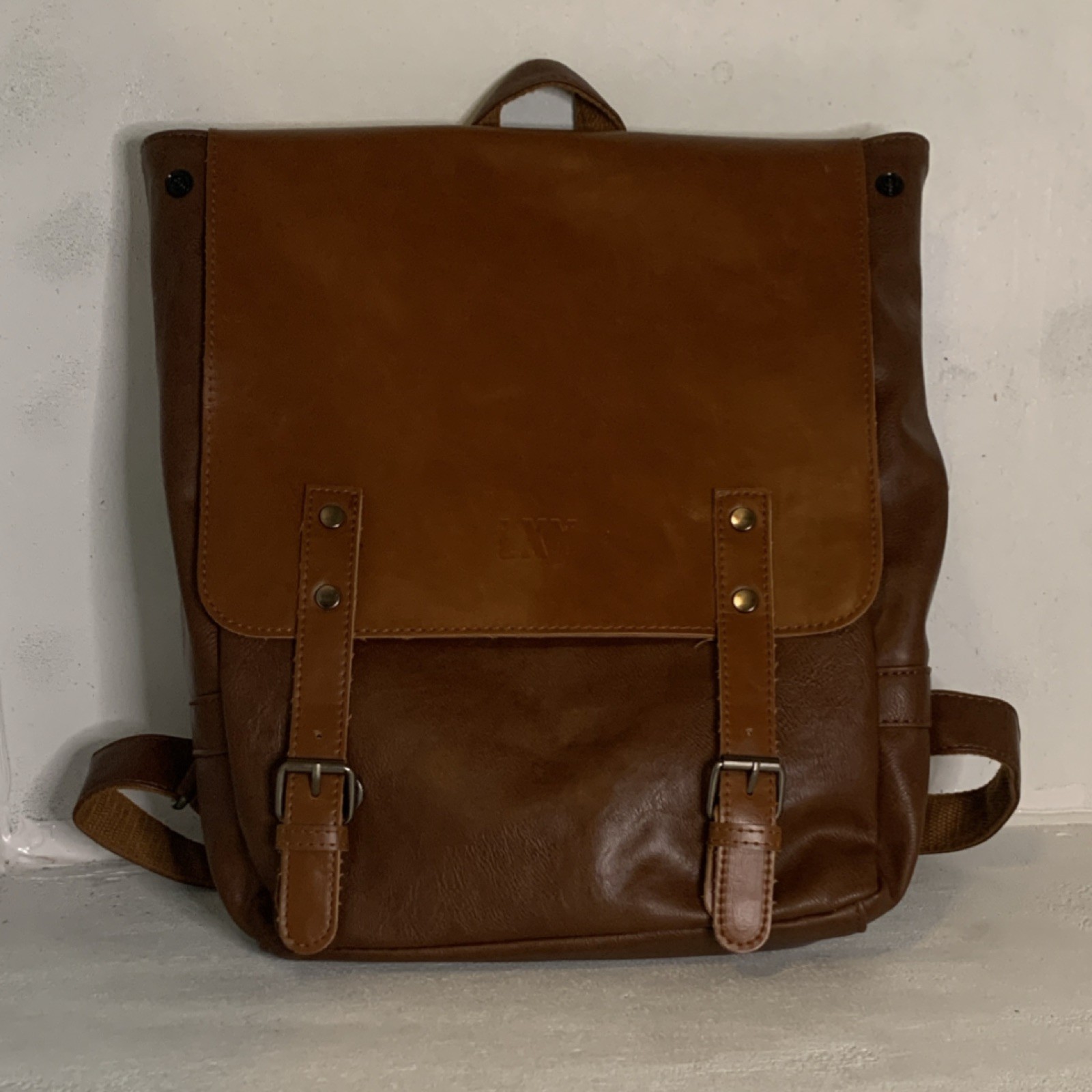 LXY Brown Men’s Backpack Buckle Flap Magnetic Snap Zip Pockets Adjustable