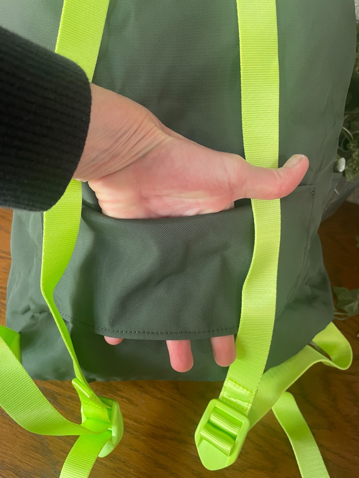 NWT TUMI GREEN/LIME PACKABLE BACKPACK FOLDABLE SHOULDER LARGE BAG TRAVEL CARRYON