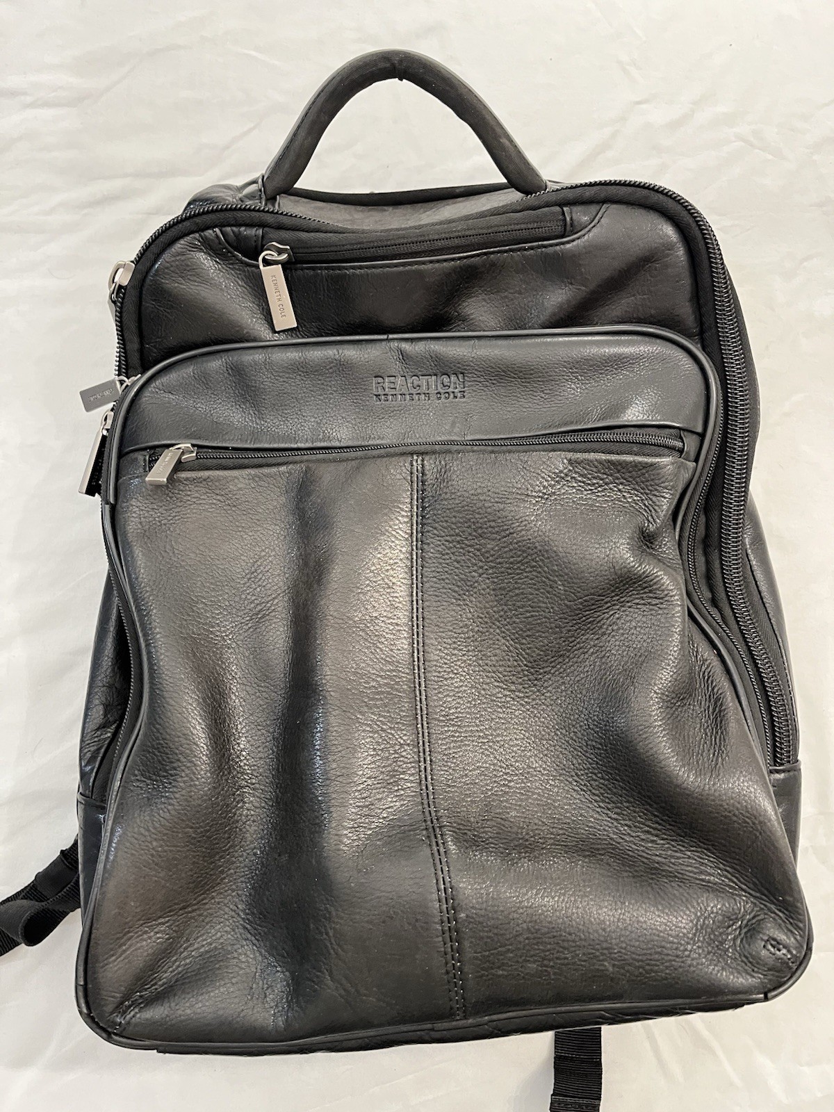 Kenneth Cole Reaction Manhattan Messenger Backpack Black 16″ Laptop $200 Retail