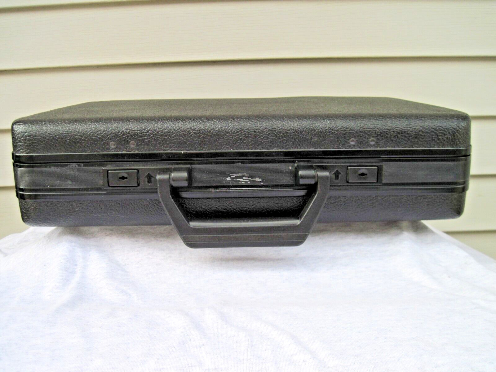 Vintage All Black Executive Hard Shell Attaché Brief Case with Key