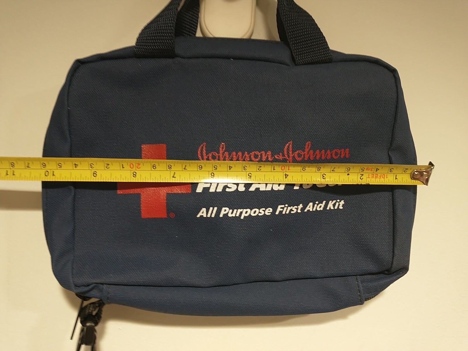 Johnson & Johnson First Aid Canvas Bag Life Guard Beach Travel Accessory w/ Clip