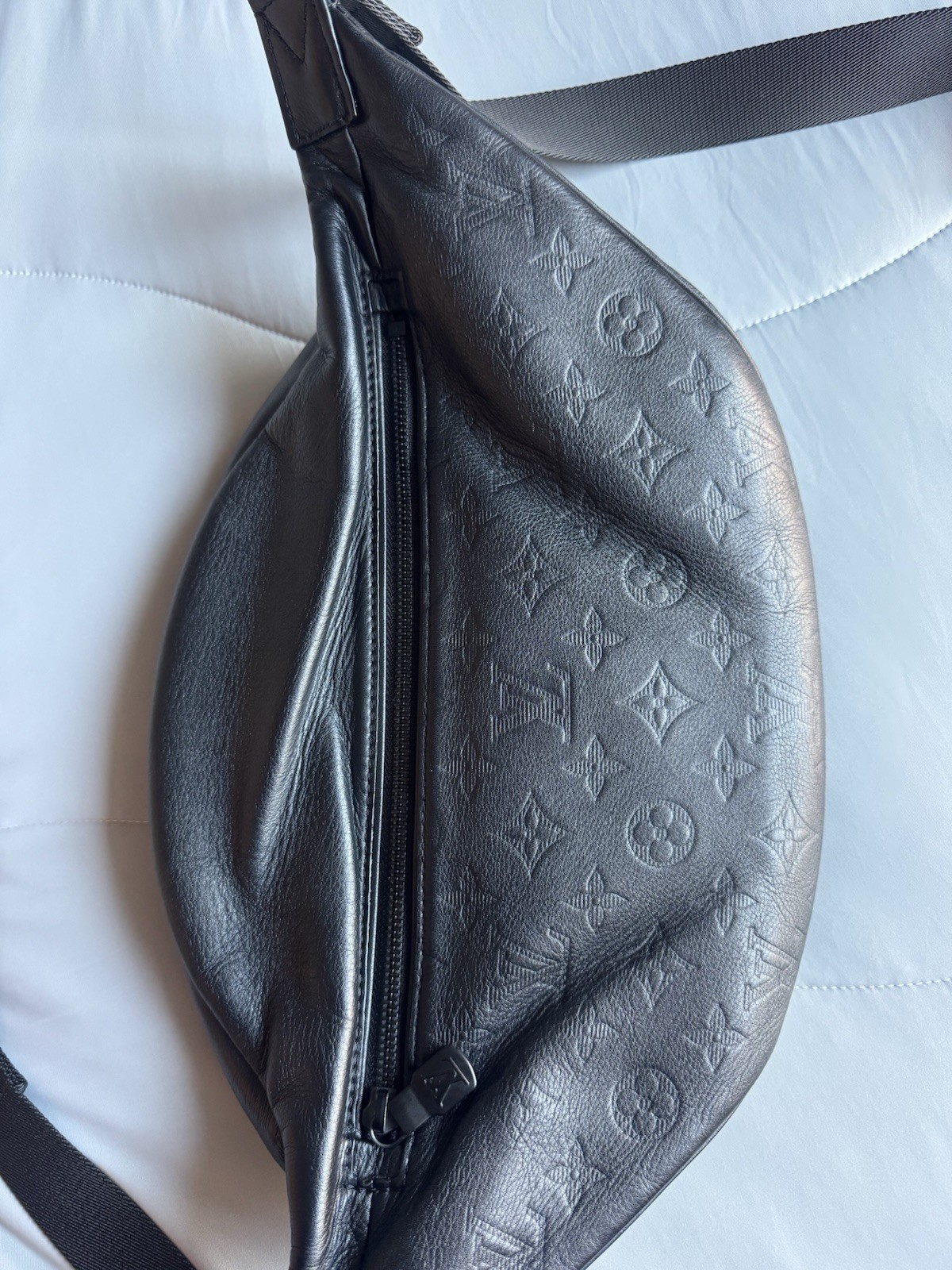 LOUIS VUITTON Discovery Bum Bag Monogram Shadow Black Waist Men’s