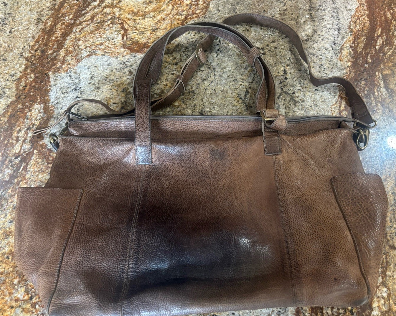 DULUTH TRADING Co. Large Brown Leather Sling Crossbody Shoulder Travel Bag