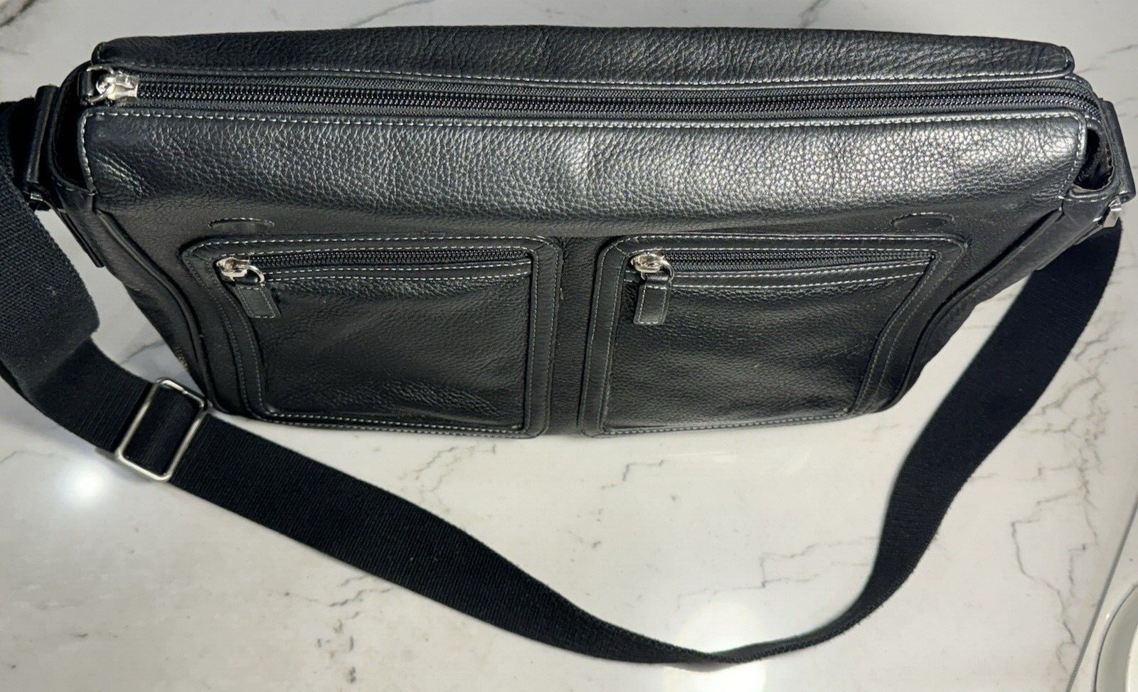 Johnston & Murphy Soft Black Leather Zip Top Briefcase Laptop Messenger Bag
