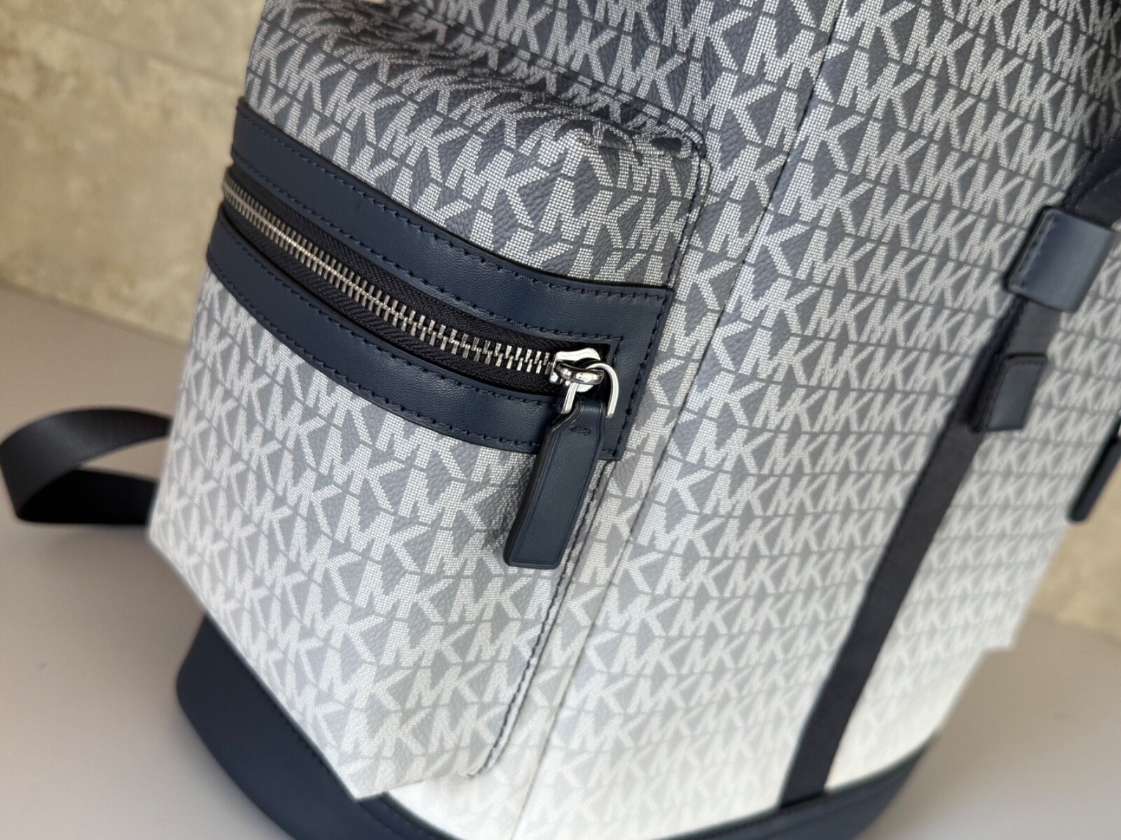 MICHAEL KORS COOPER LARGE UTILITY BACKPACK MK OMBRE NAVY