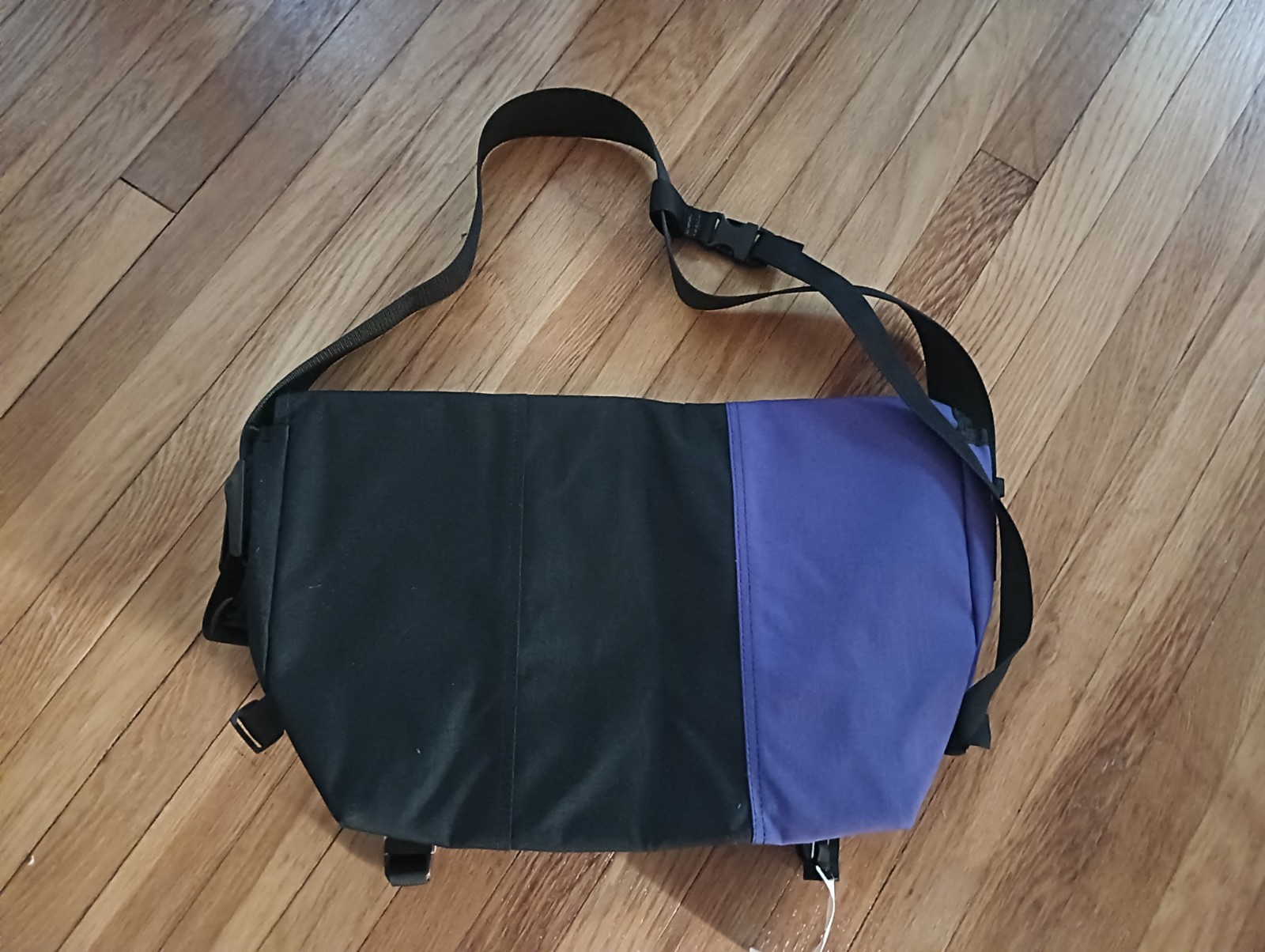 Timbuk2 Messenger Bag Large Customized Embroidered Black & Purple