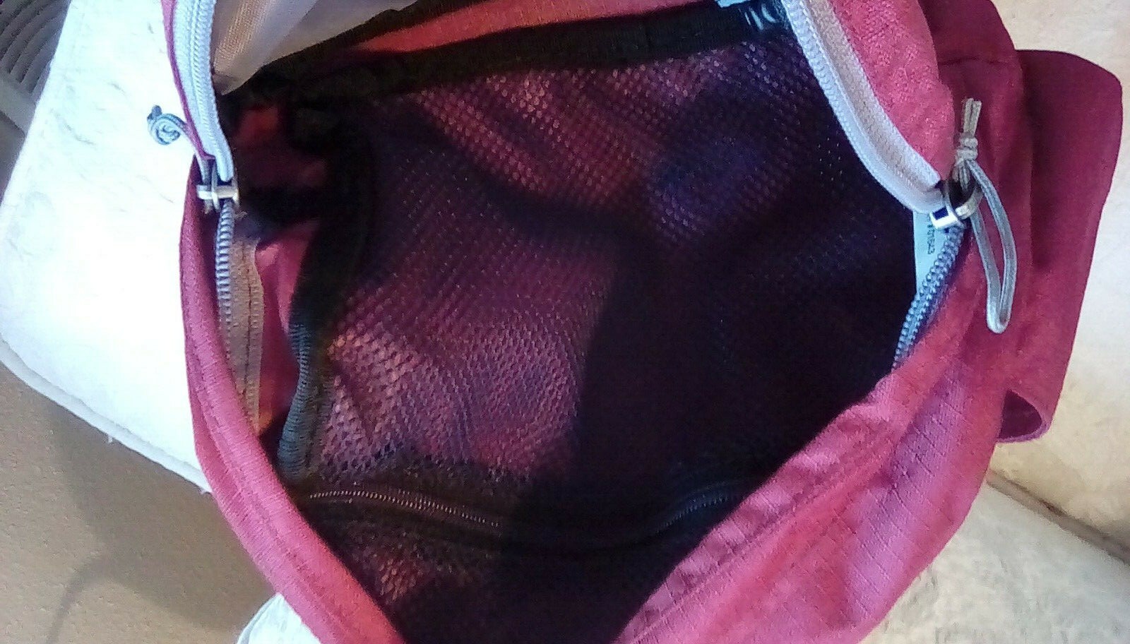 Eddie Bauer Deep Red Ripstop Sling Bag Waist Pack Bum Bag Adjustable Strap Mesh