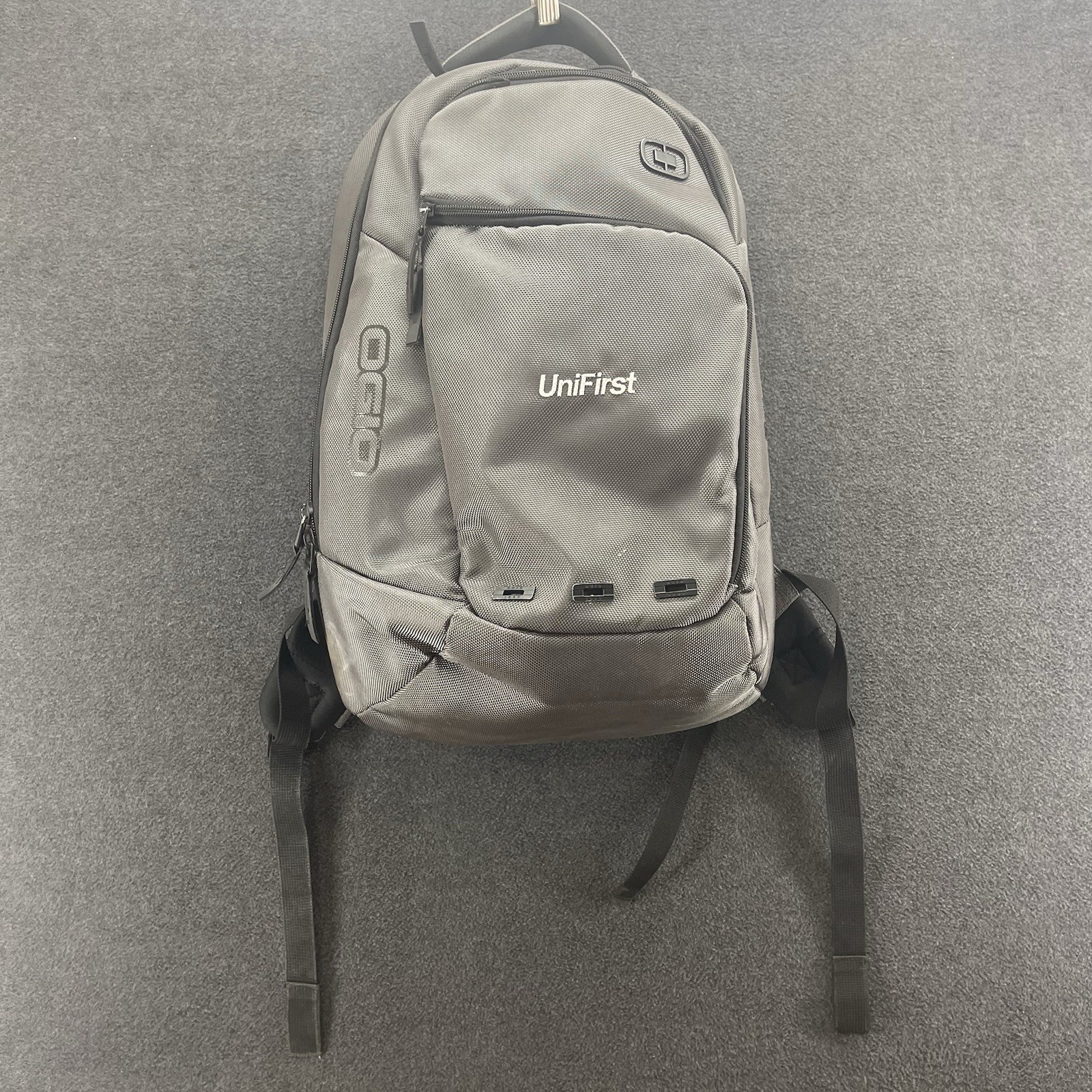 OGIO® Ace Pack Metallic Gray Backpack, 1680D, 1,450 cu. in./22.1 L, PADDED
