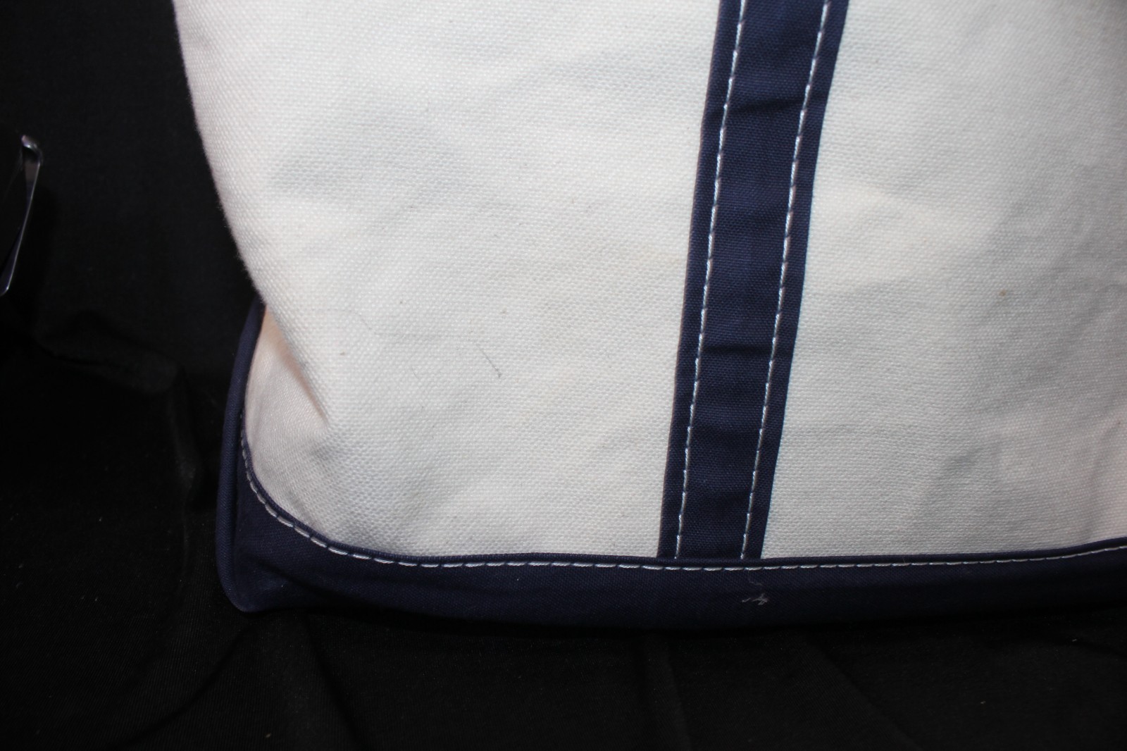 LL Bean Boat & Tote Bag Blue/Ivory Zip Top Made in USA Embroidered Logo 17″