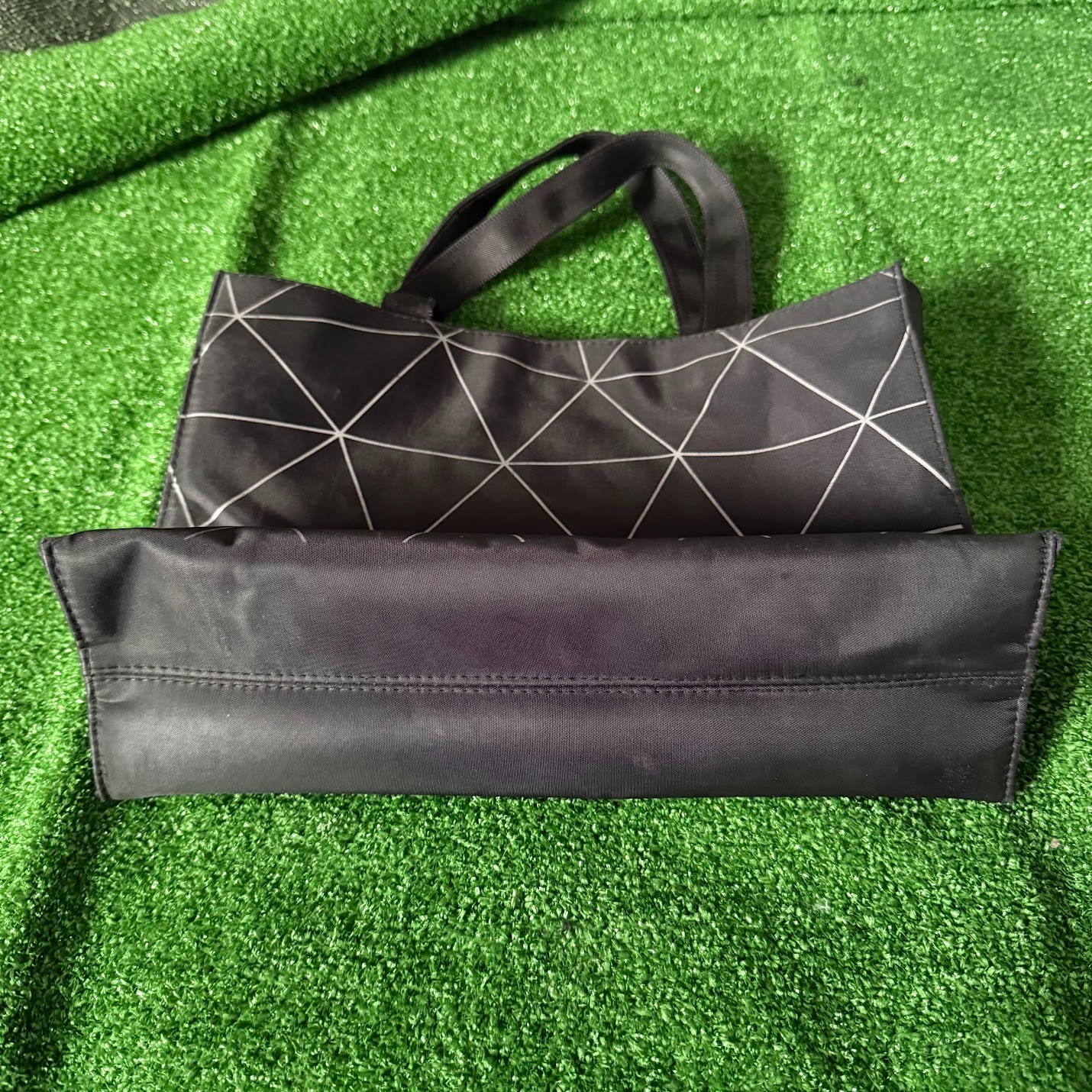 The Dali Museum Enigma Pattern Black Tote Bag Iconic Architectural Glass Windows