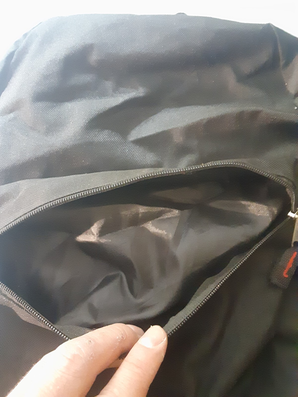 generic Backpack Black – very good condition, 16″x10″, light basic