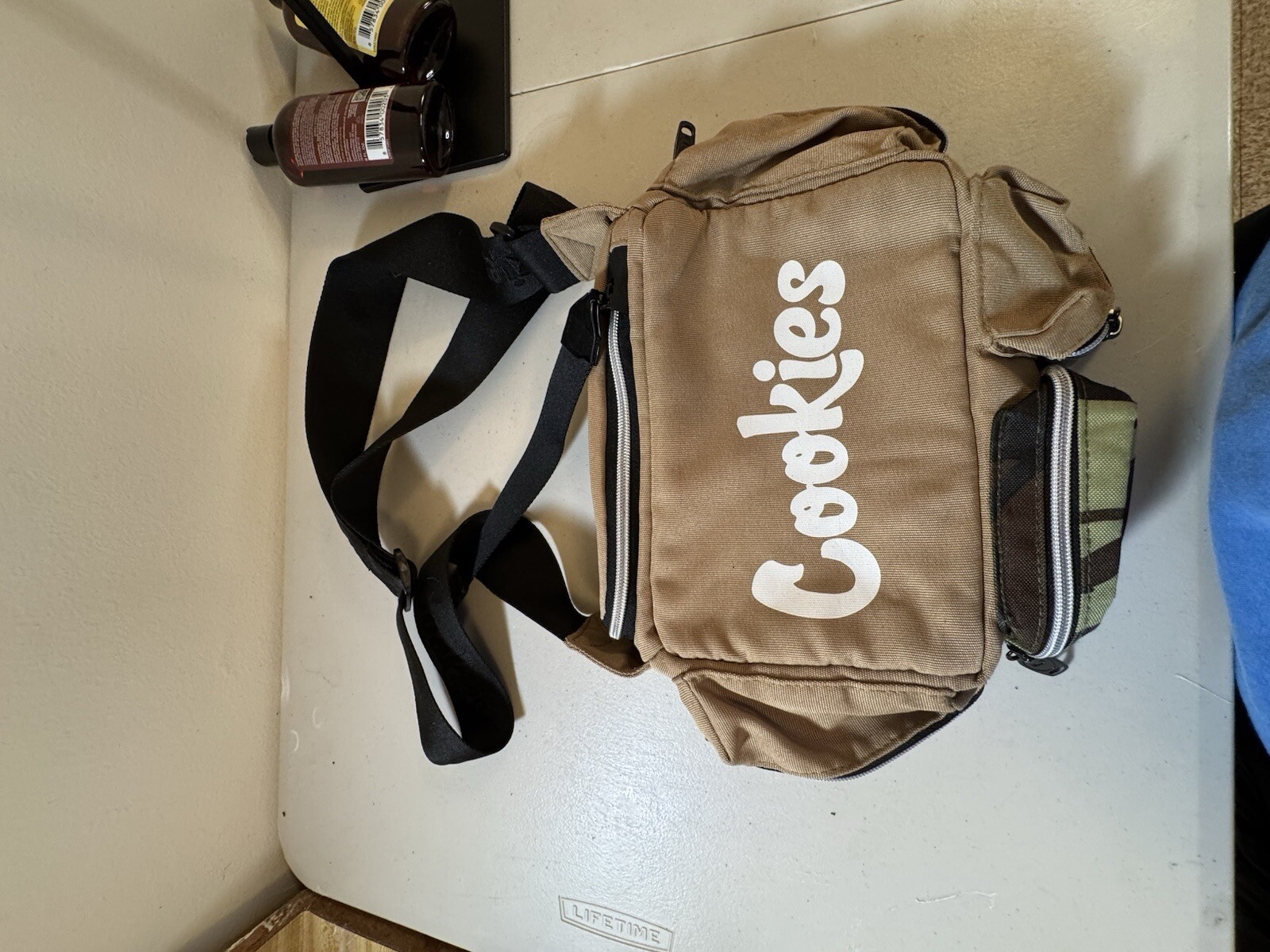 Cookies Militant Shoulder Bag