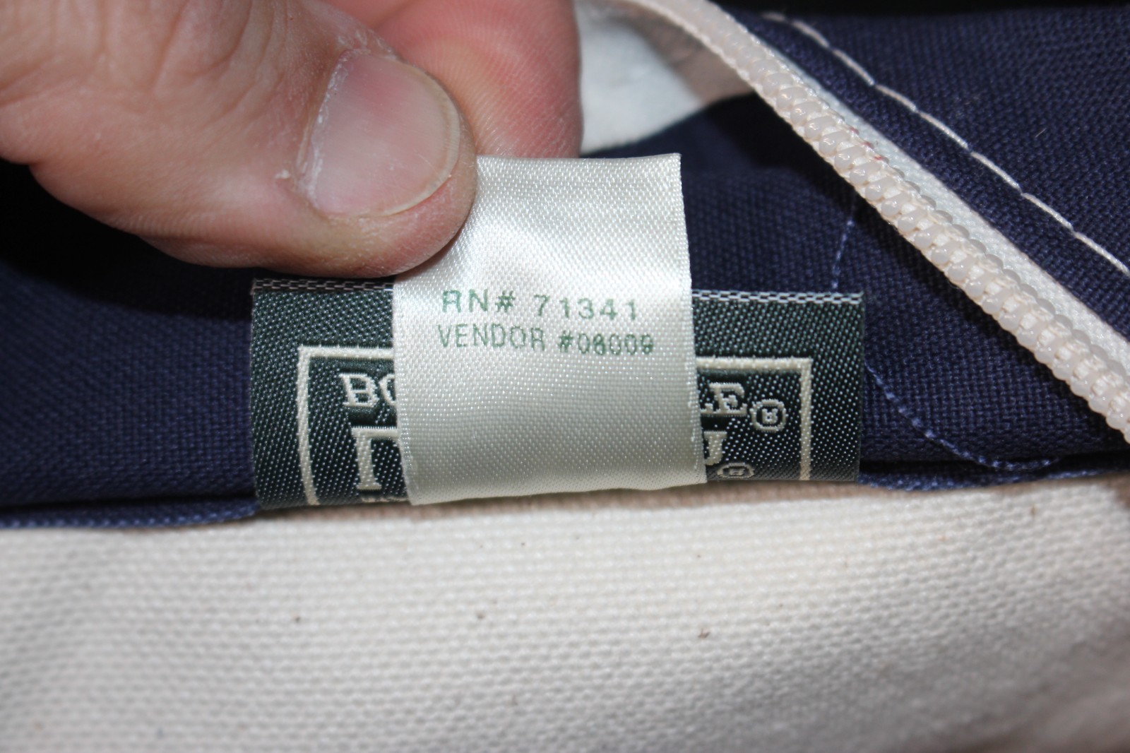 LL Bean Boat & Tote Bag Blue/Ivory Zip Top Made in USA Embroidered Logo 17″