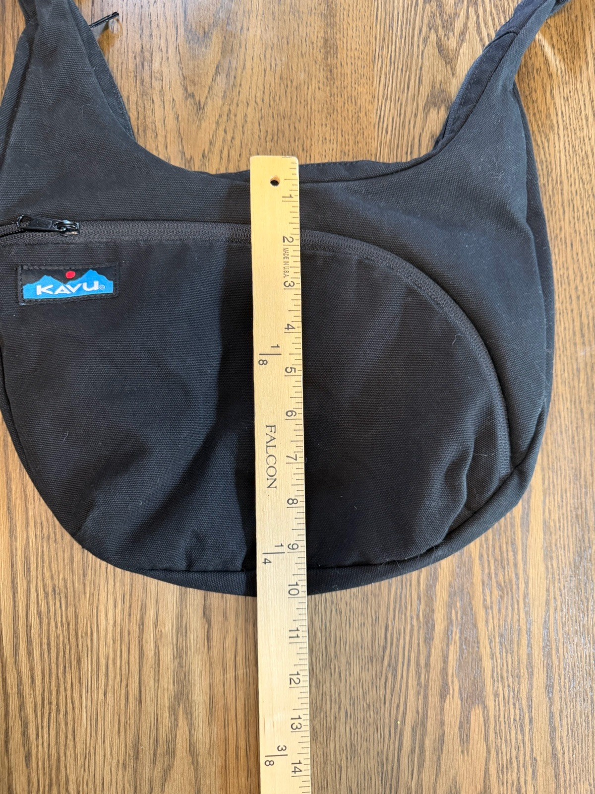 KAVU Black Solid Crossbody Sling Bag, Zip Closure, Adjustable Strap