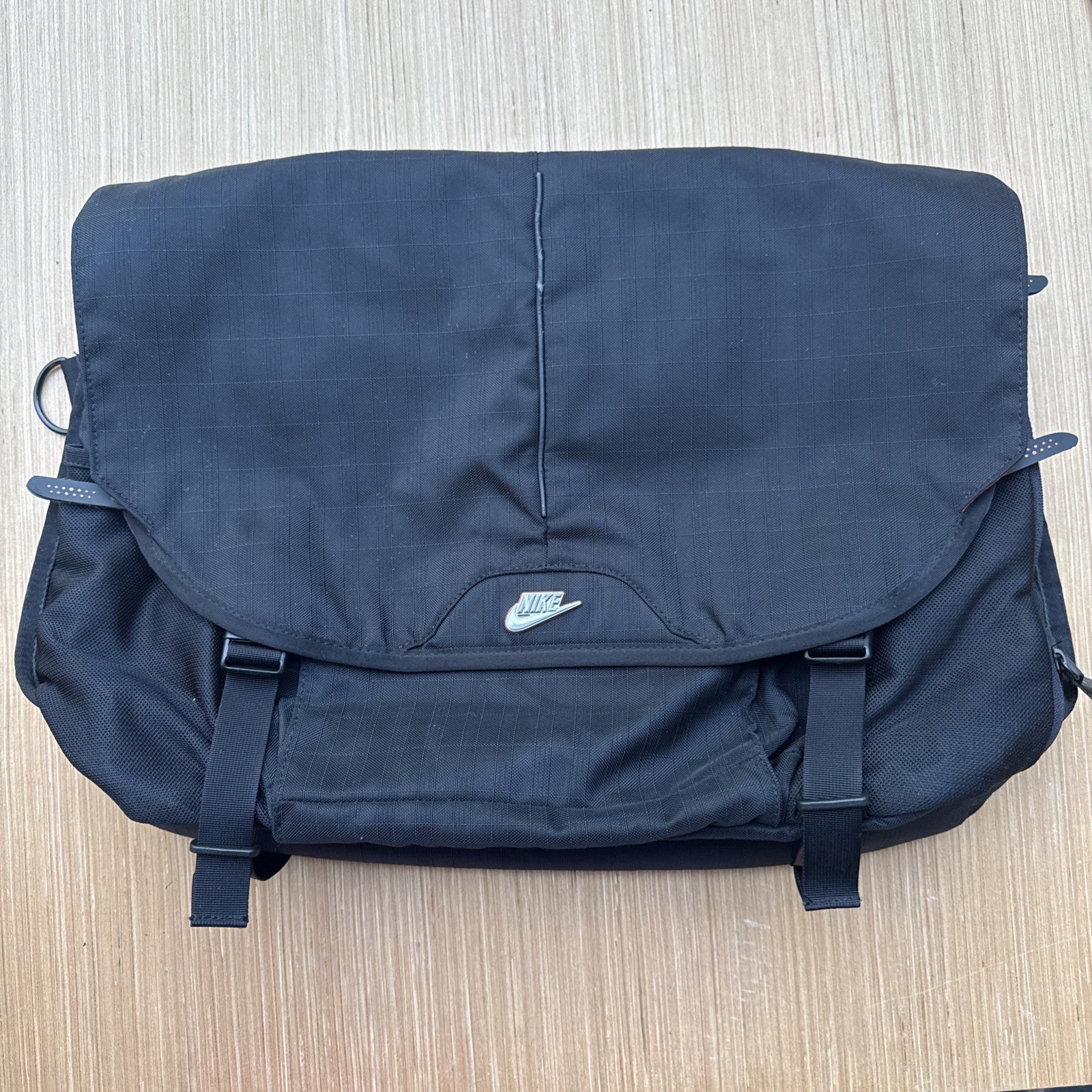 VTG Nike Connection Y2K Messenger Bag Laptop Black Bookbag Ba2348 Shoulder Strap