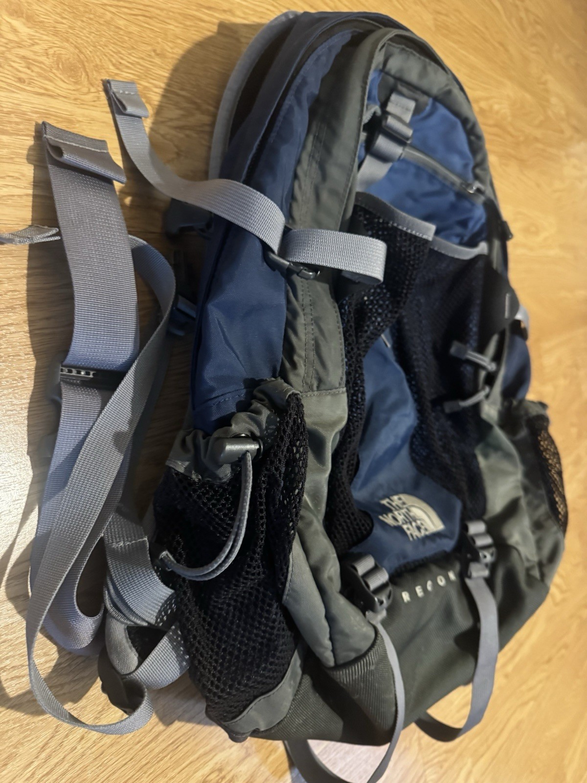 North Face Recon Backpack Gray/Blue Great bag for hiking, travel and school bag