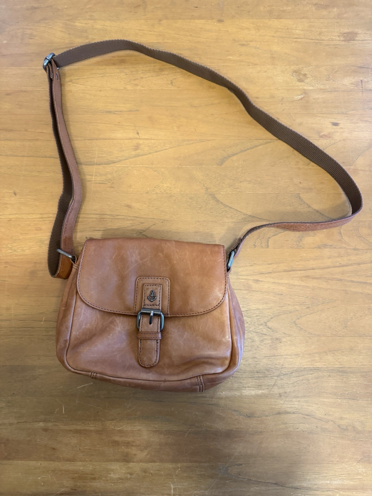 Harbour 2nd Distressed Worn Leather Crossbody Messenger Small Purse Bag
