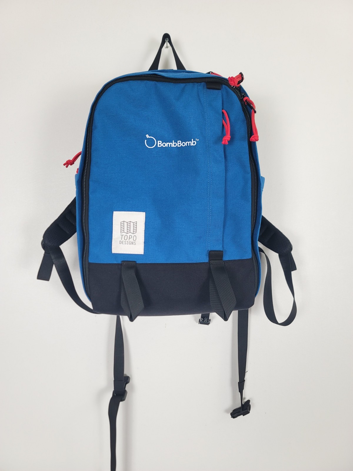 Topo Designs Core Pack Blue Black Large Laptop Bag Hiking Commute Travel 25L