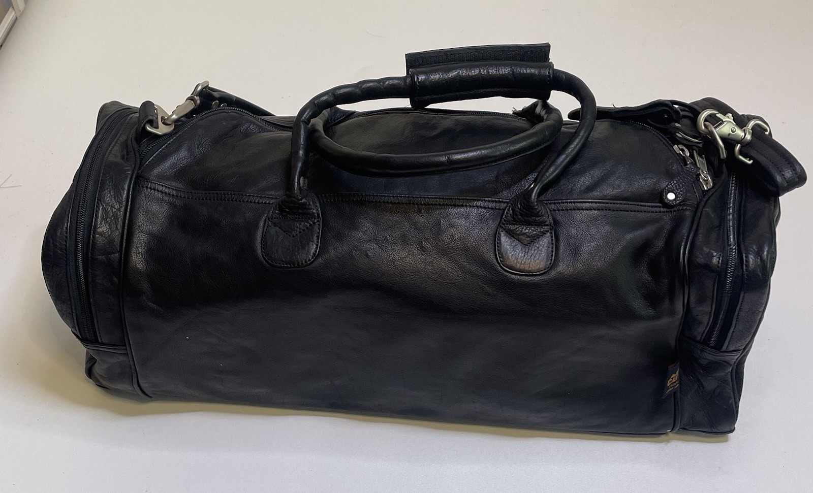 Canyon Outback leather duffle bag small black Travel Weekend Bag CIBC Logo